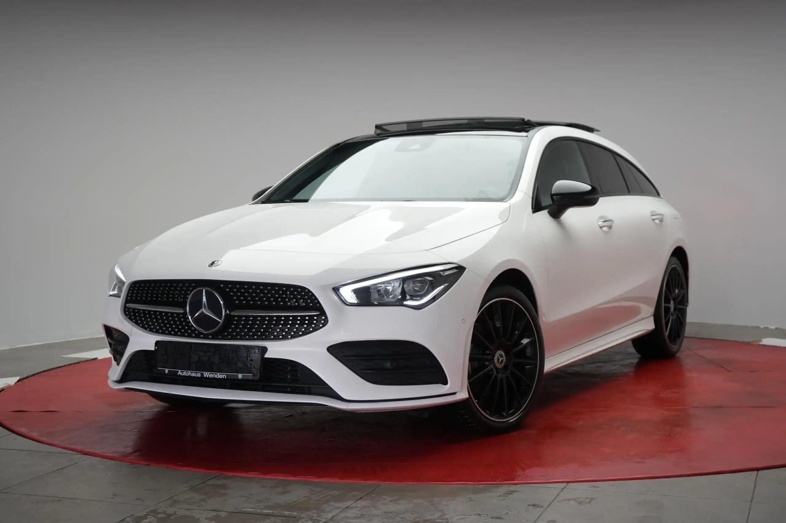 Mercedes-Benz - CLA 250