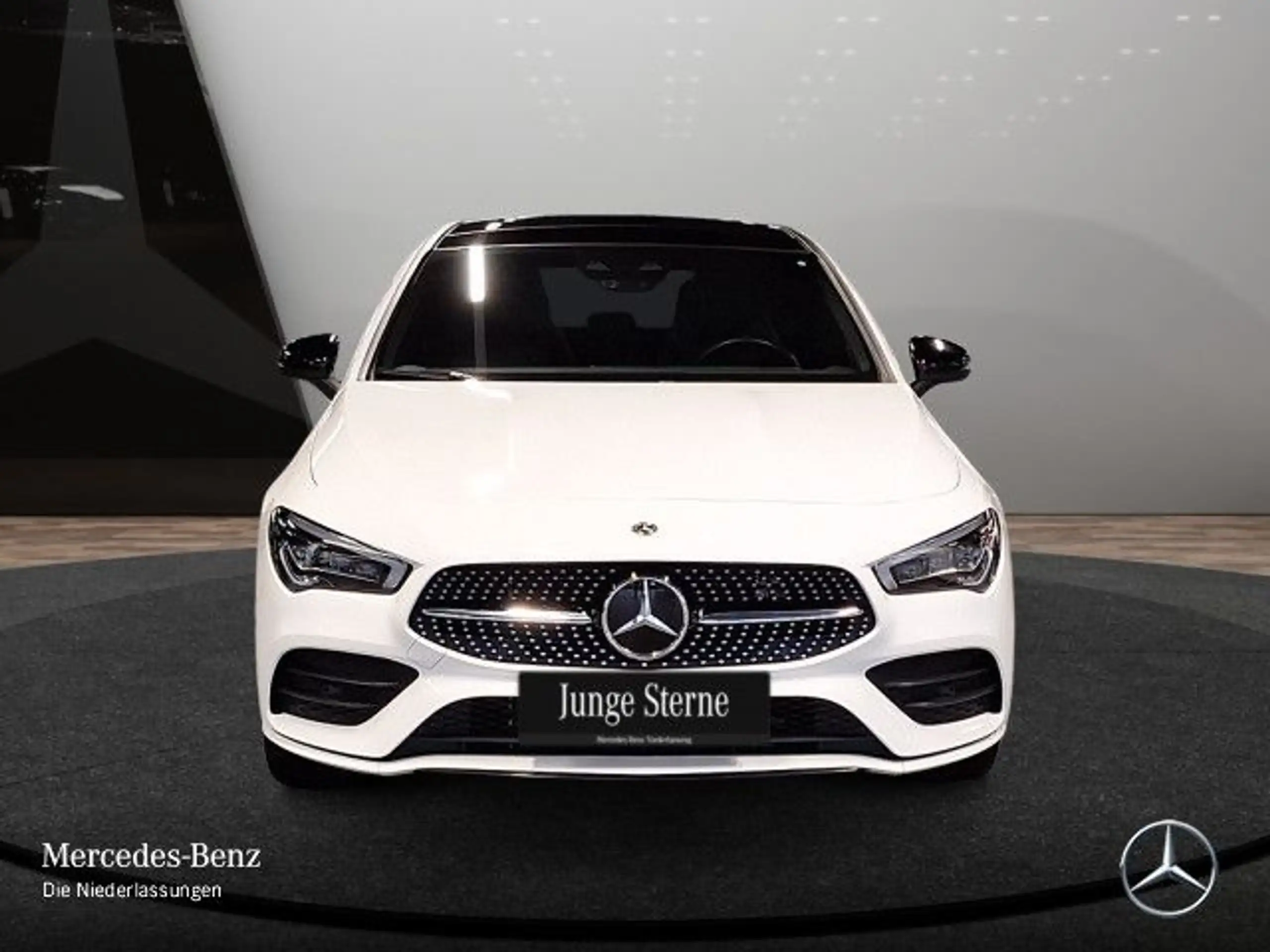 Mercedes-Benz - CLA 250