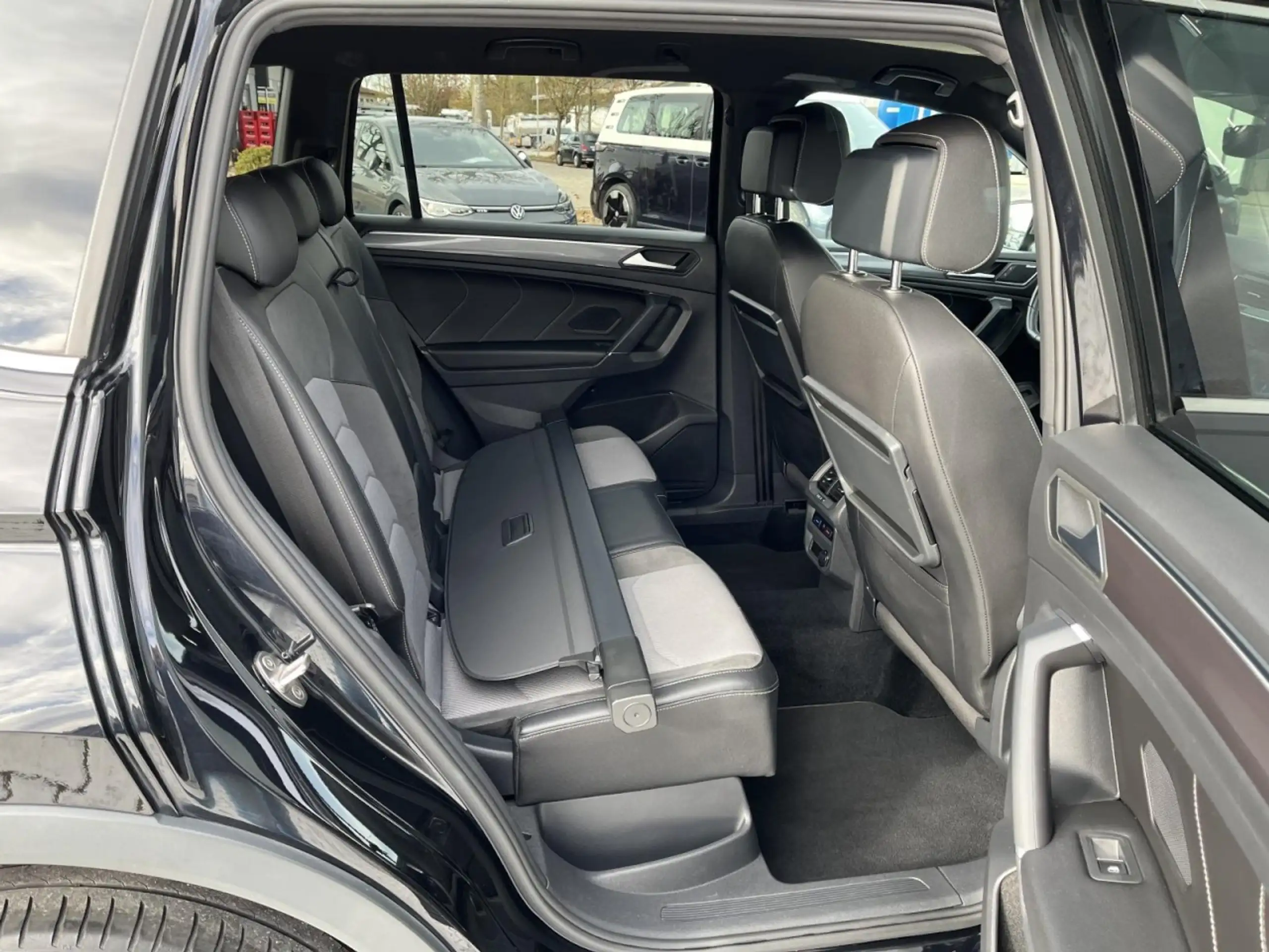 Volkswagen - Tiguan Allspace