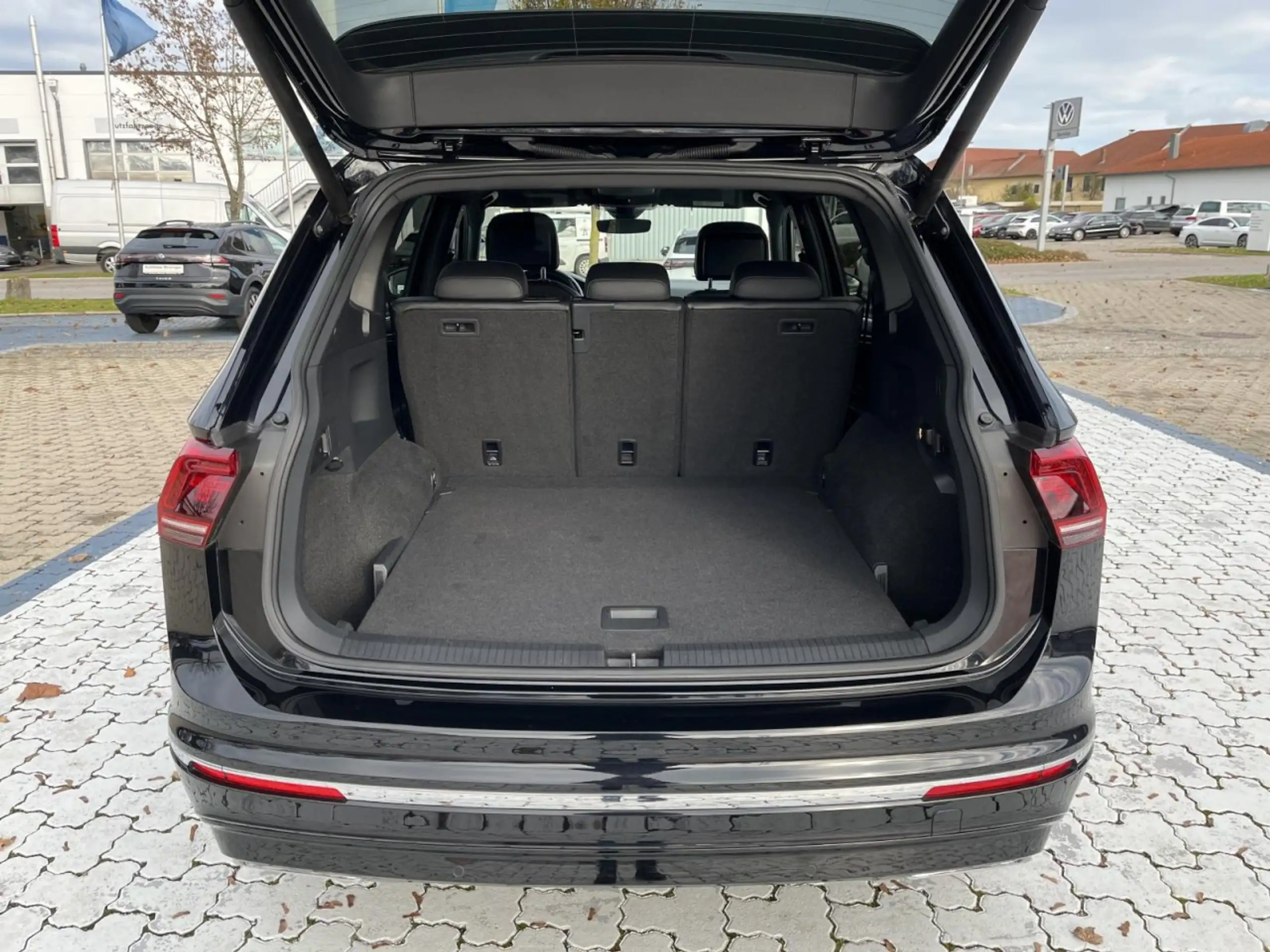 Volkswagen - Tiguan Allspace