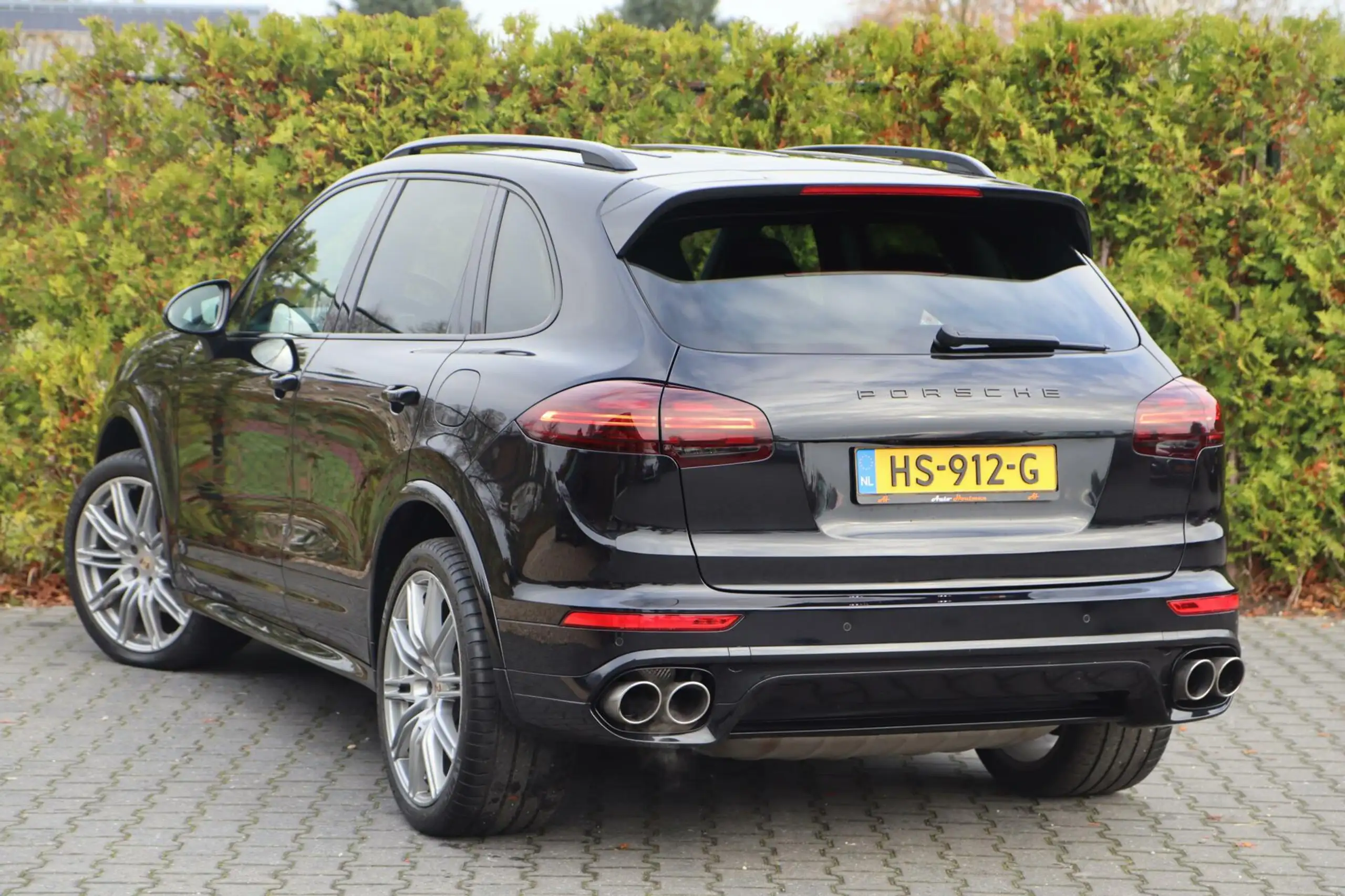 Porsche - Cayenne