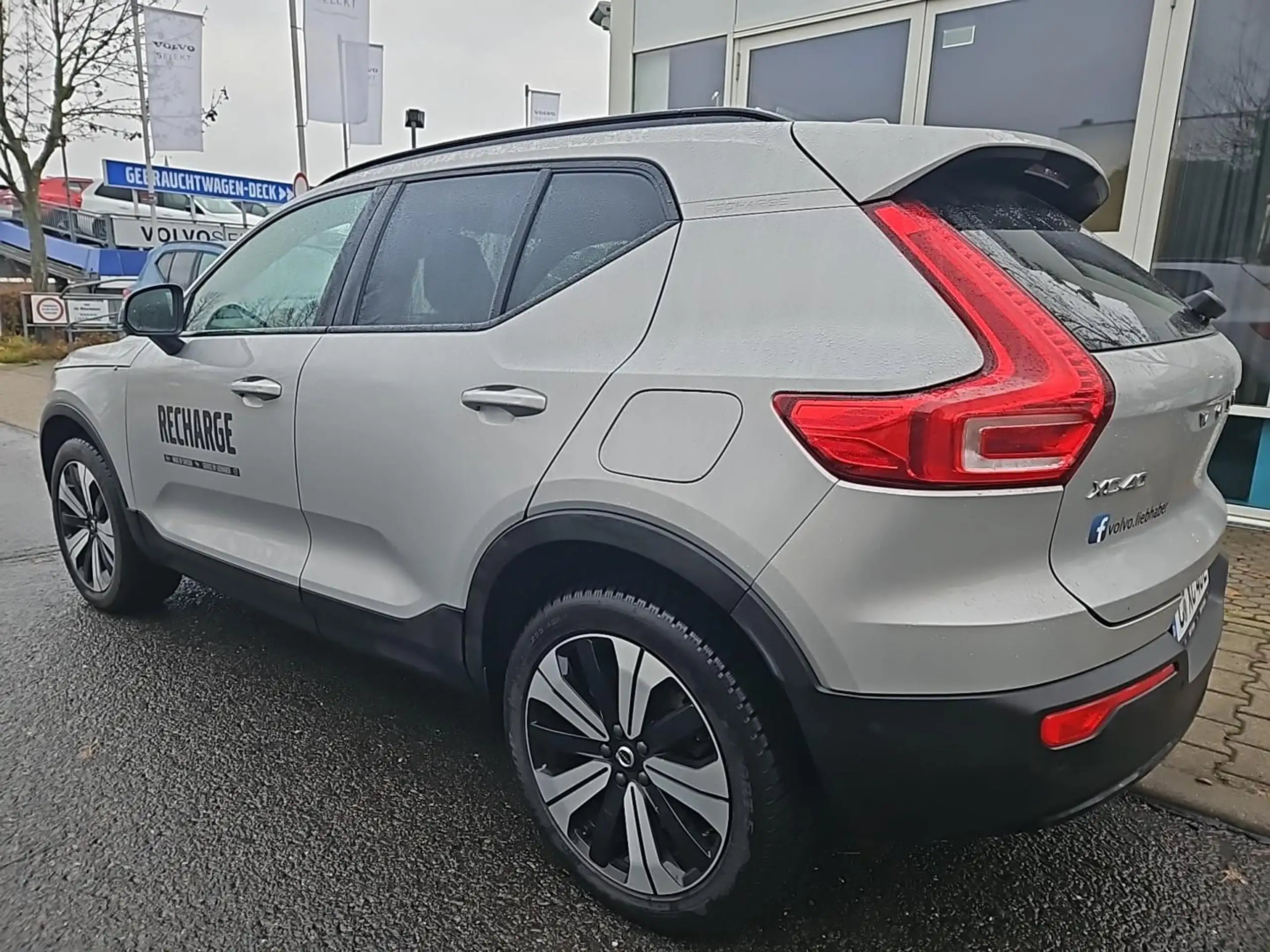 Volvo - XC40