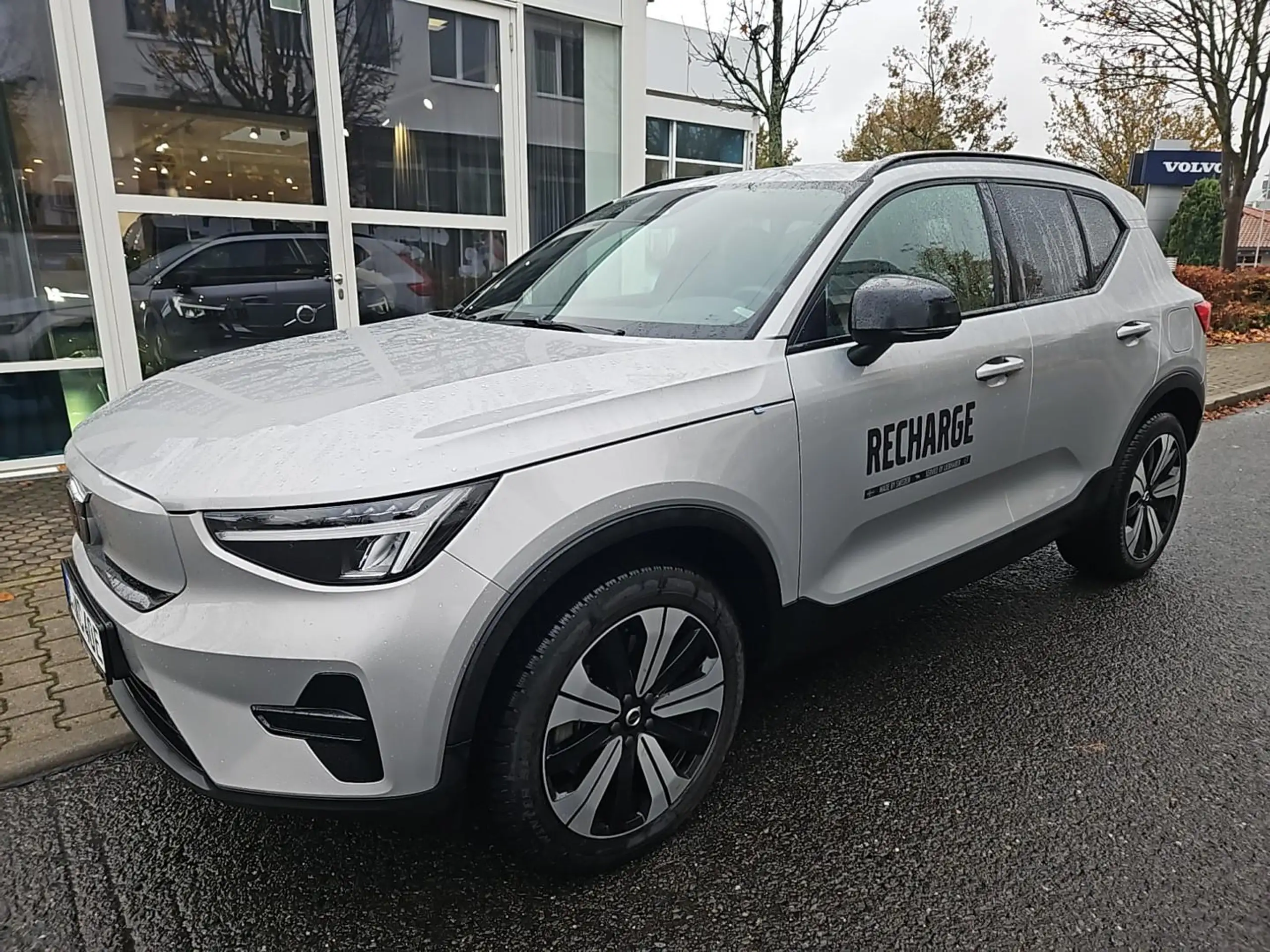 Volvo - XC40