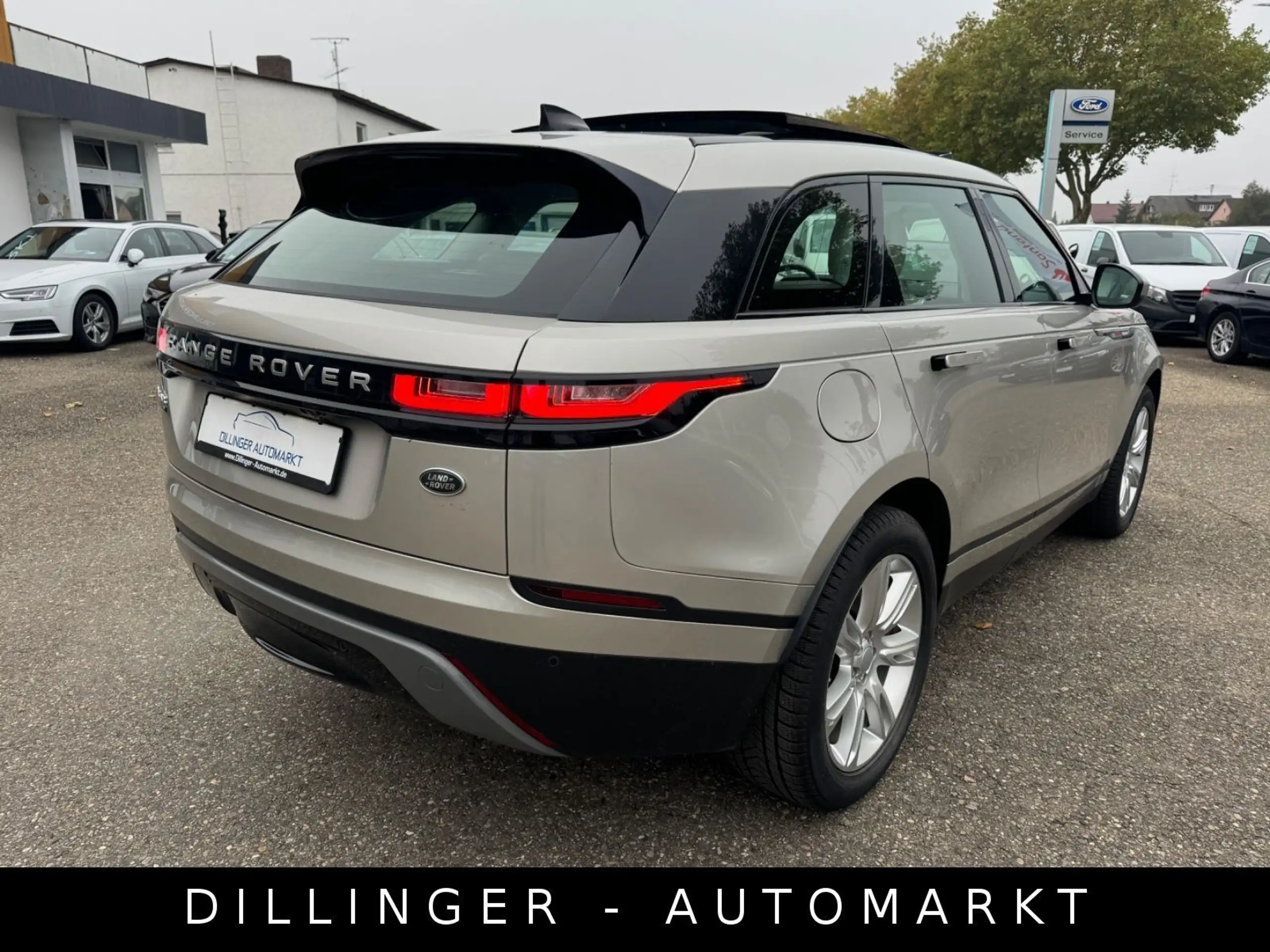 Land Rover - Range Rover Velar