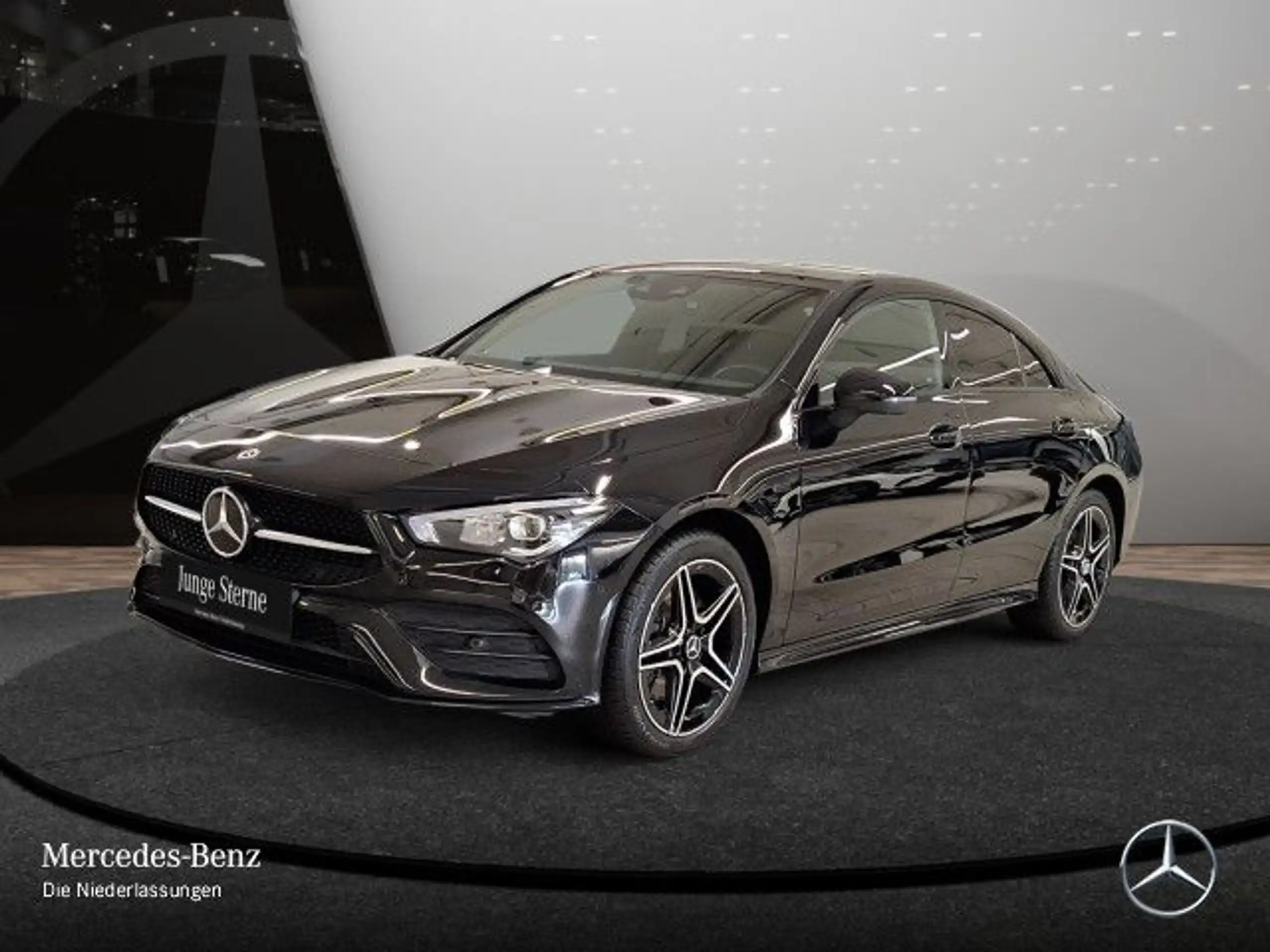 Mercedes-Benz - CLA 250