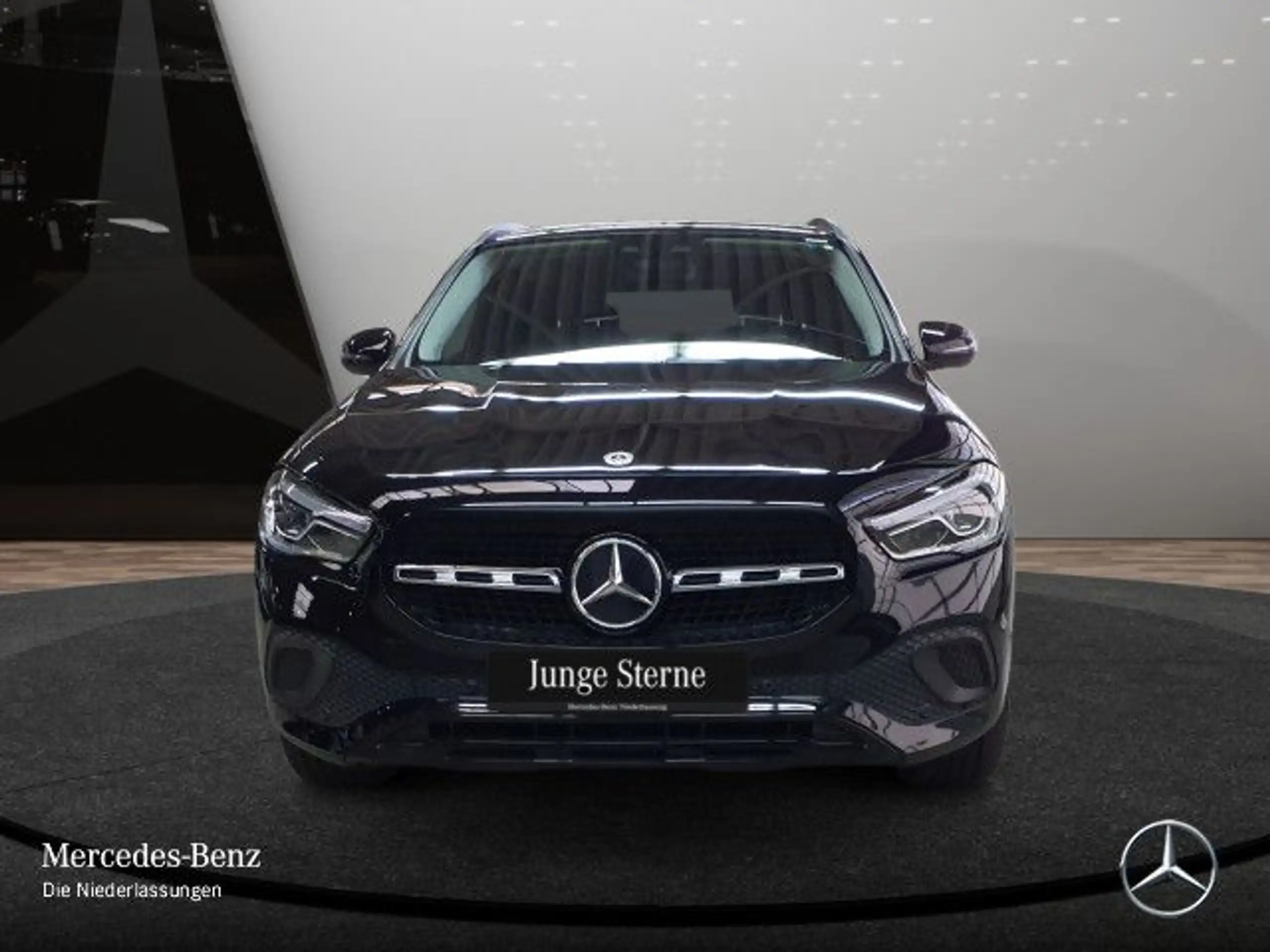 Mercedes-Benz - GLA 200