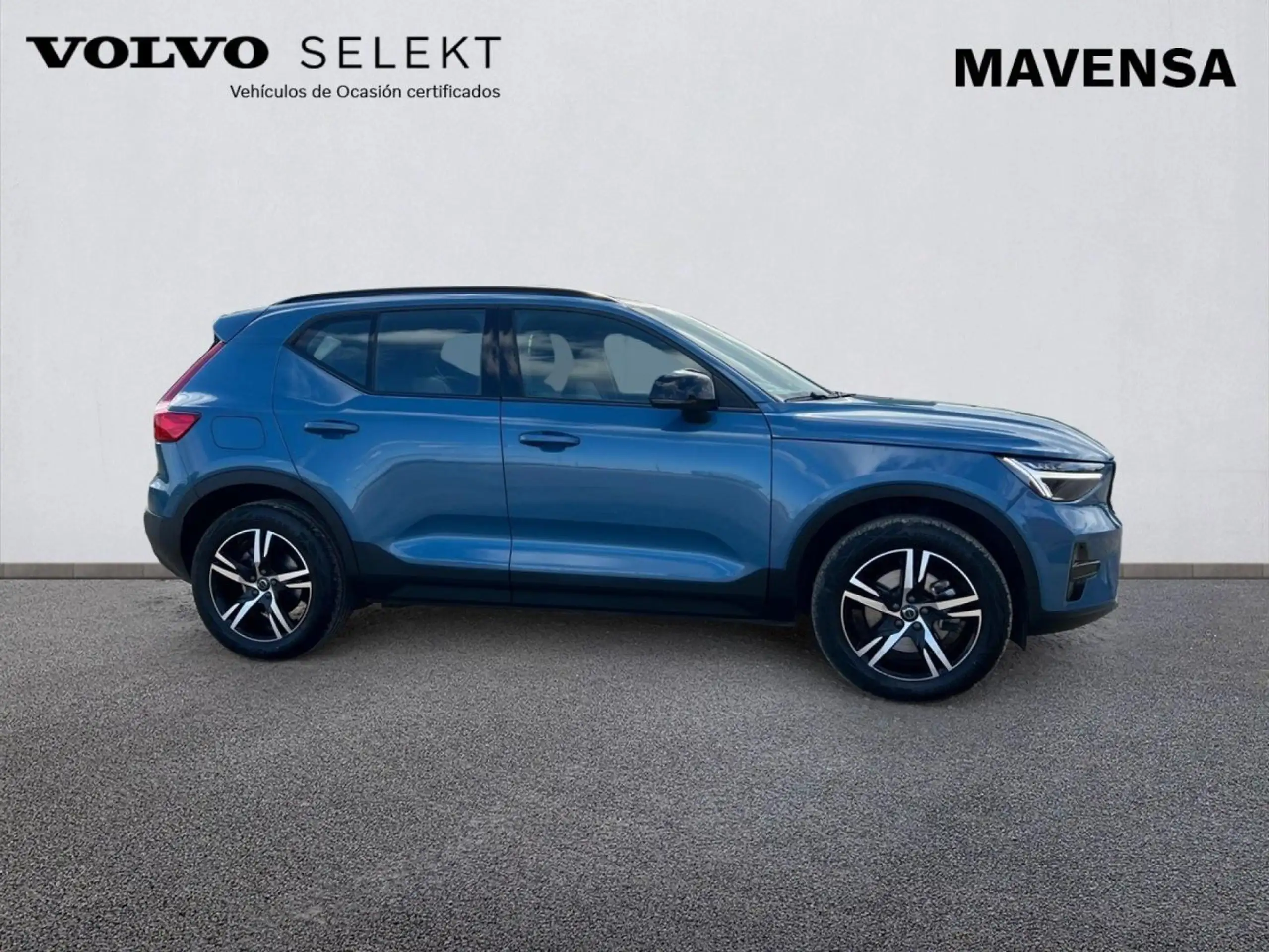 Volvo - XC40