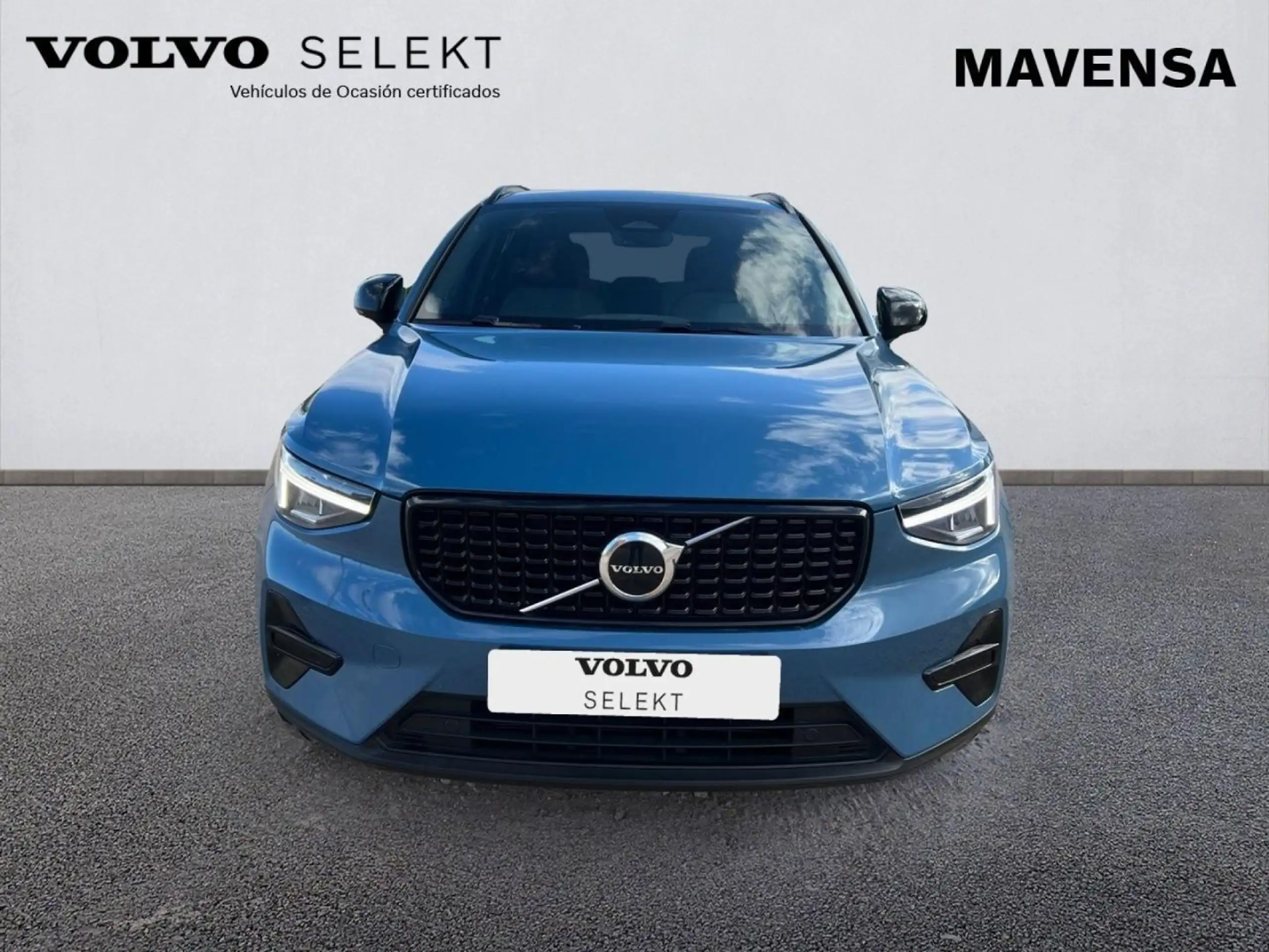 Volvo - XC40