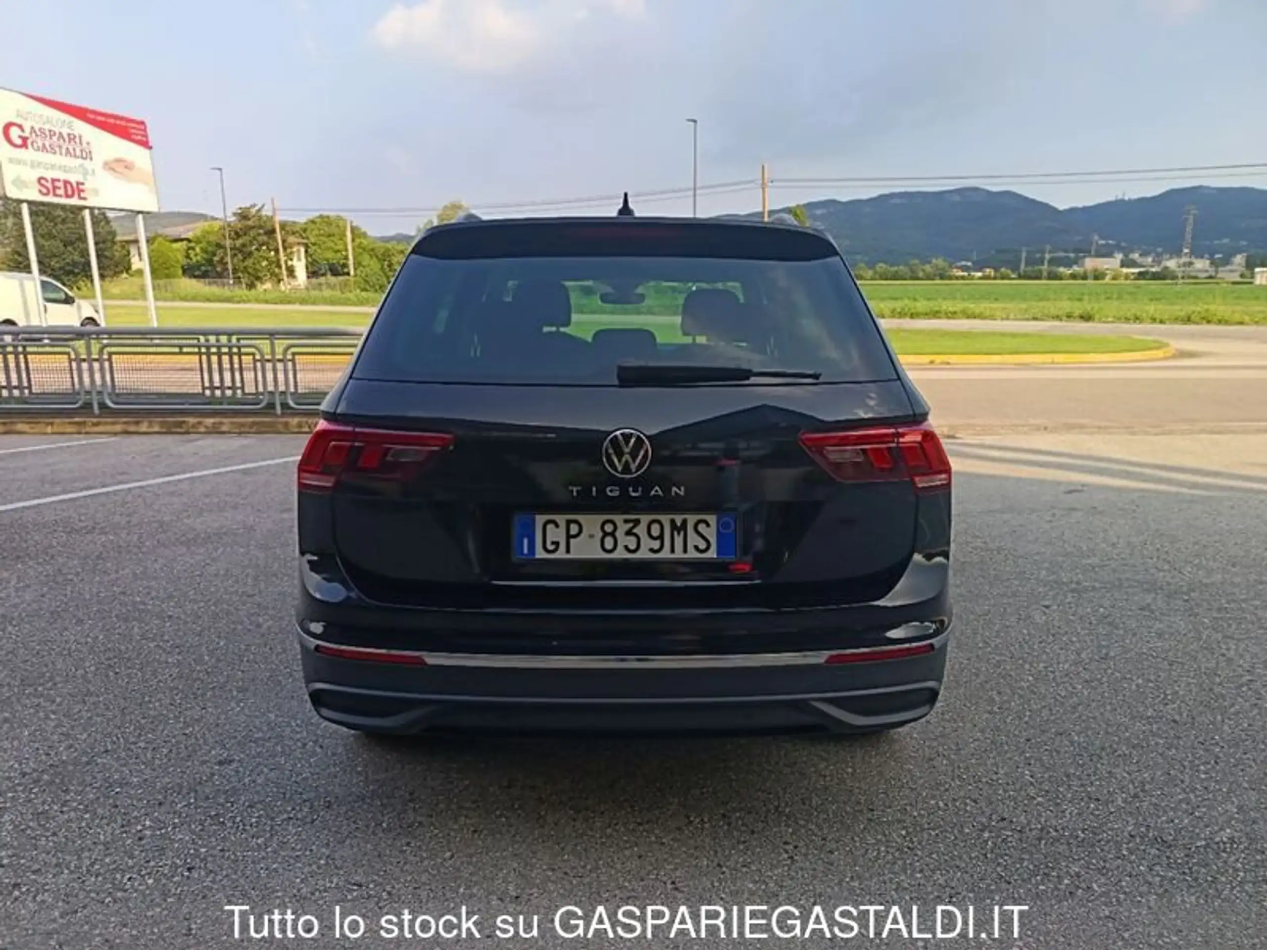 Volkswagen - Tiguan