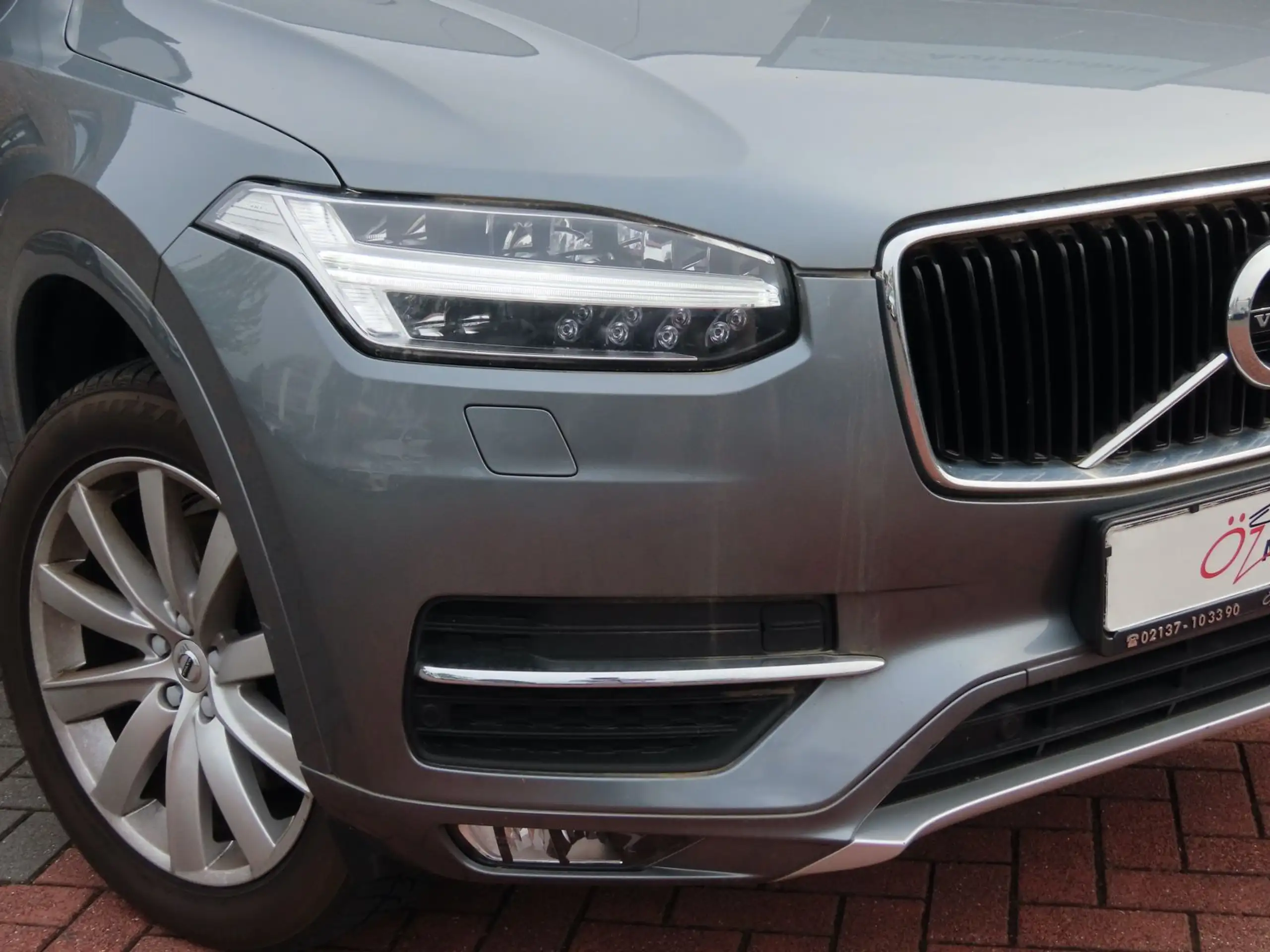 Volvo - XC90