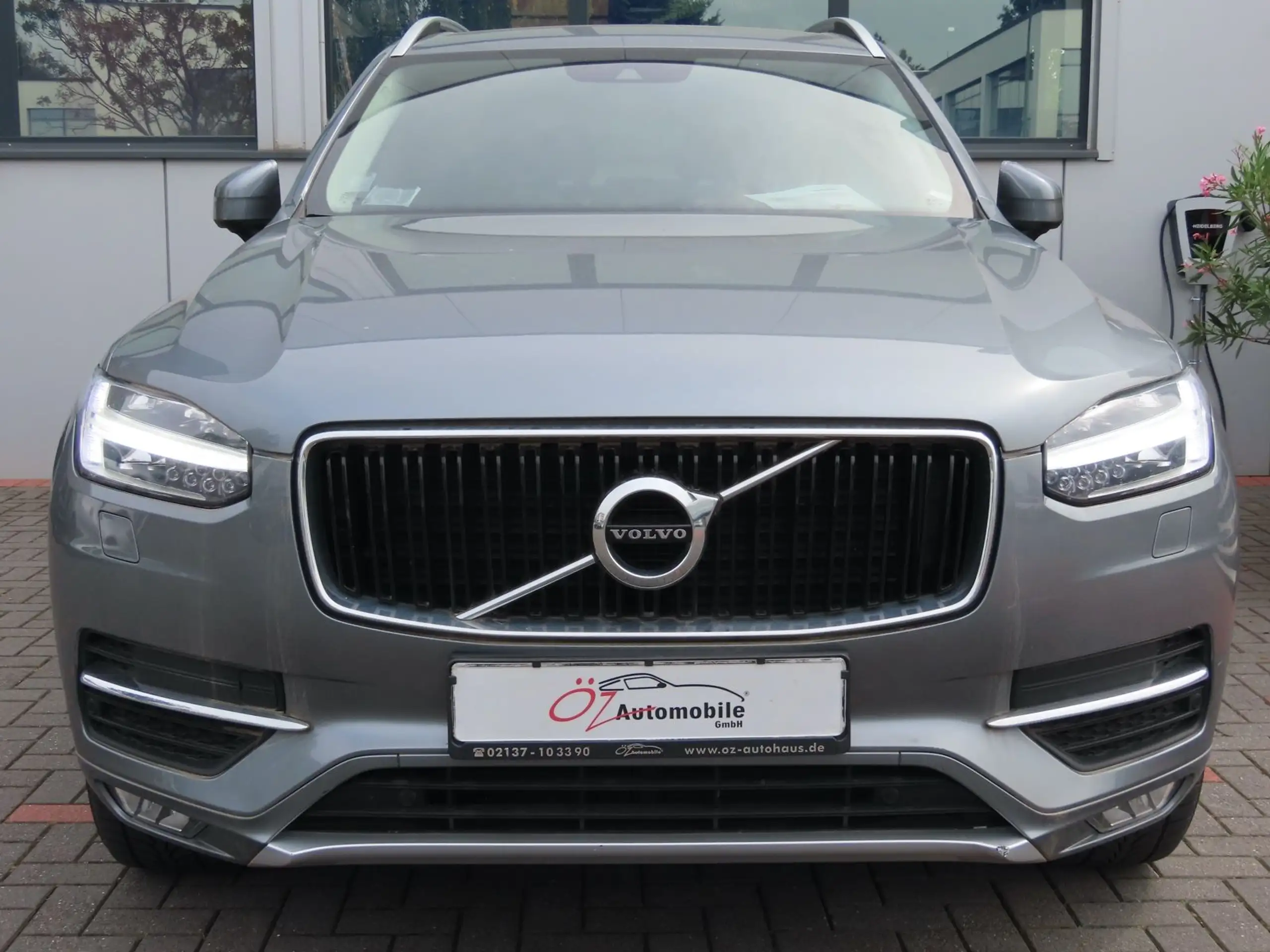 Volvo - XC90