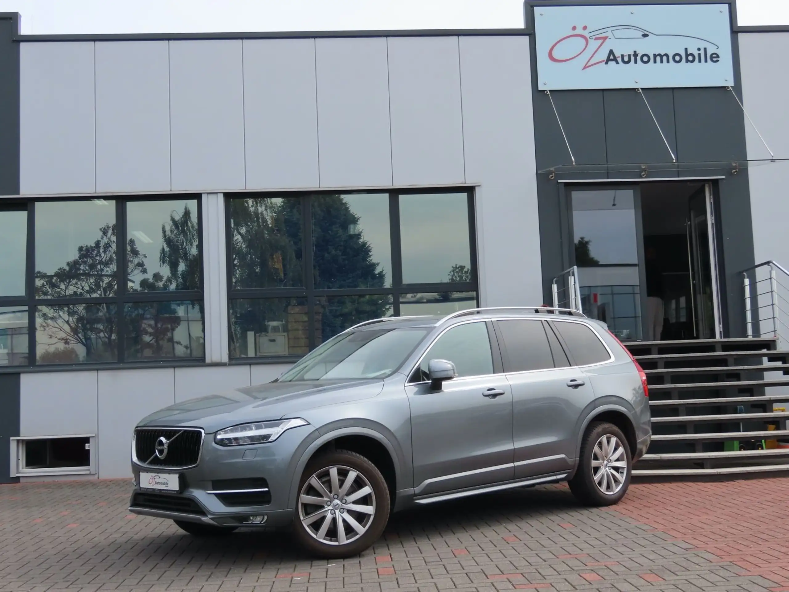 Volvo - XC90