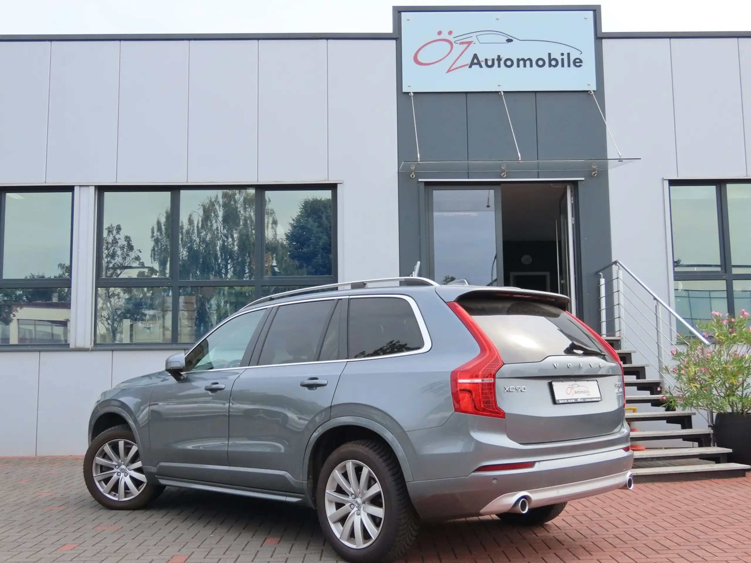 Volvo - XC90