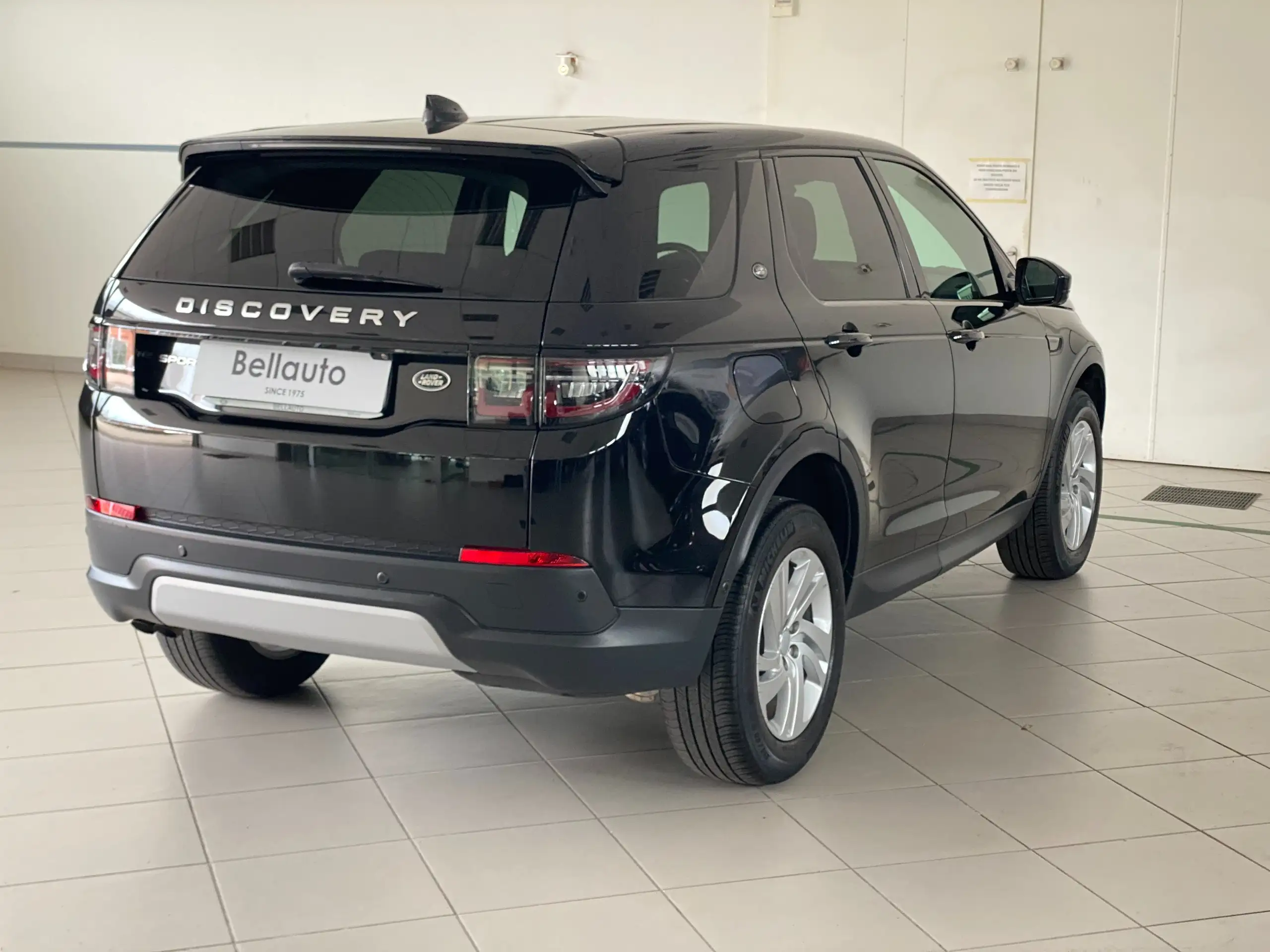 Land Rover - Discovery Sport