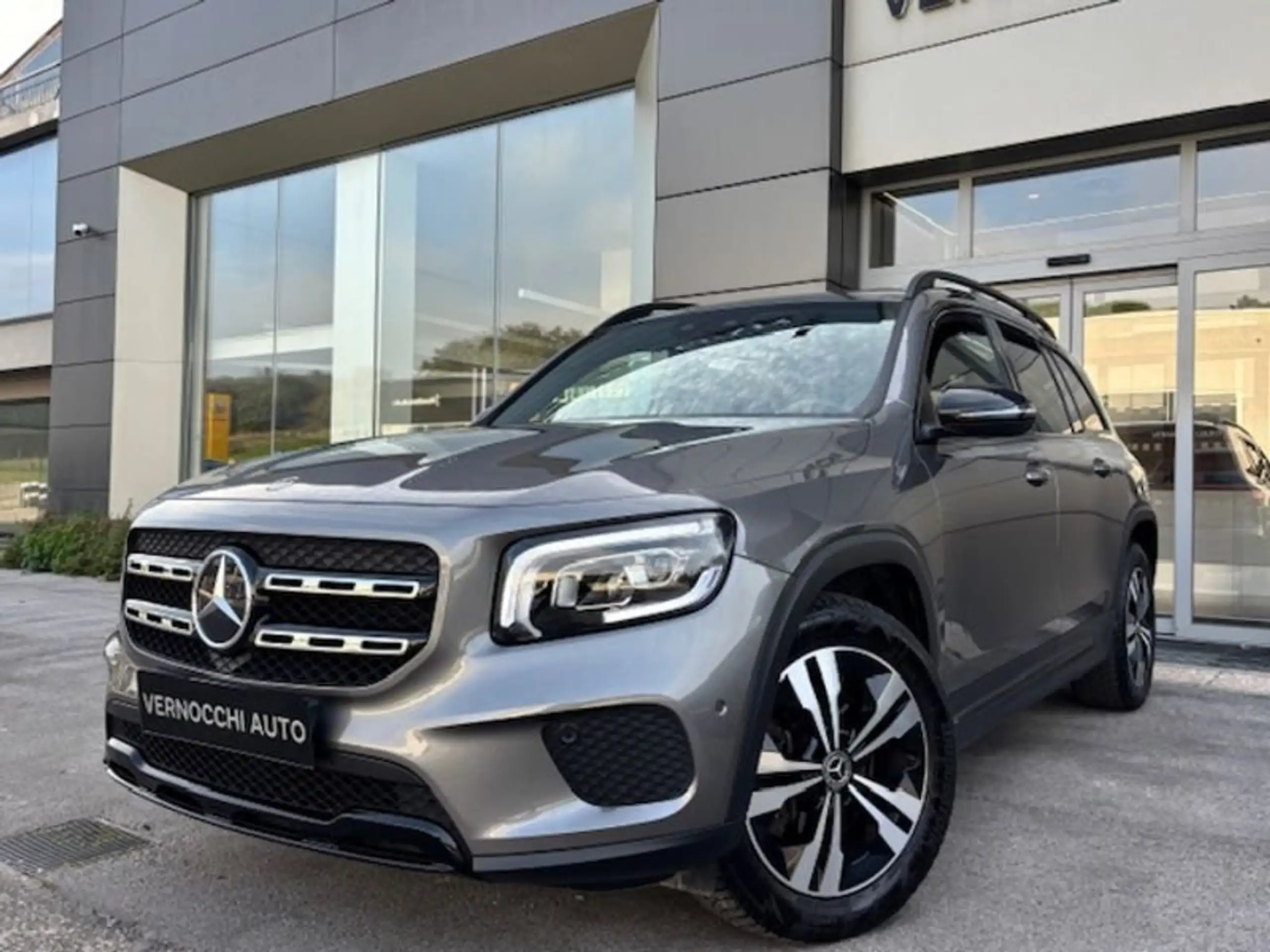 Mercedes-Benz GLB 200 2020