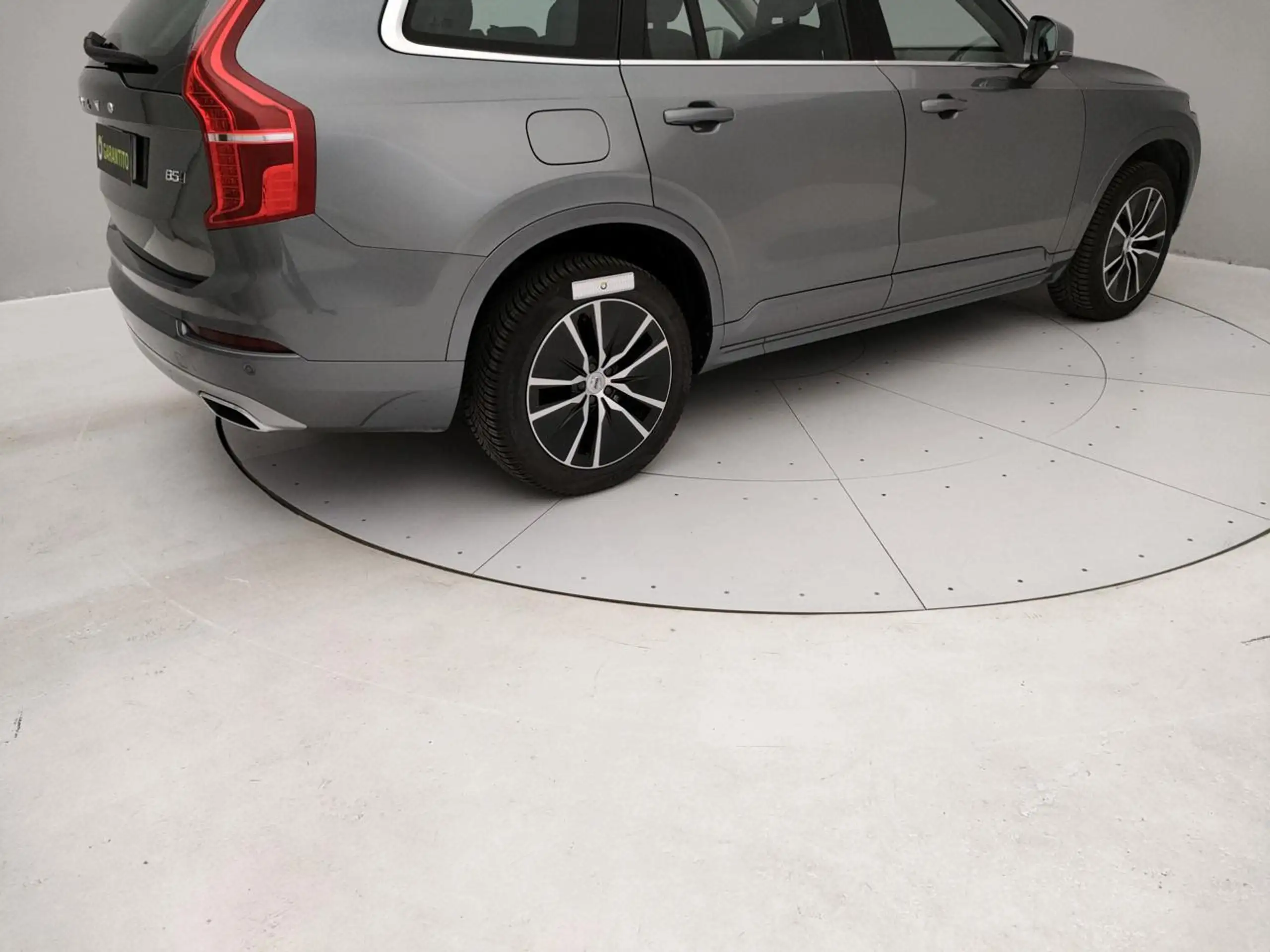 Volvo - XC90