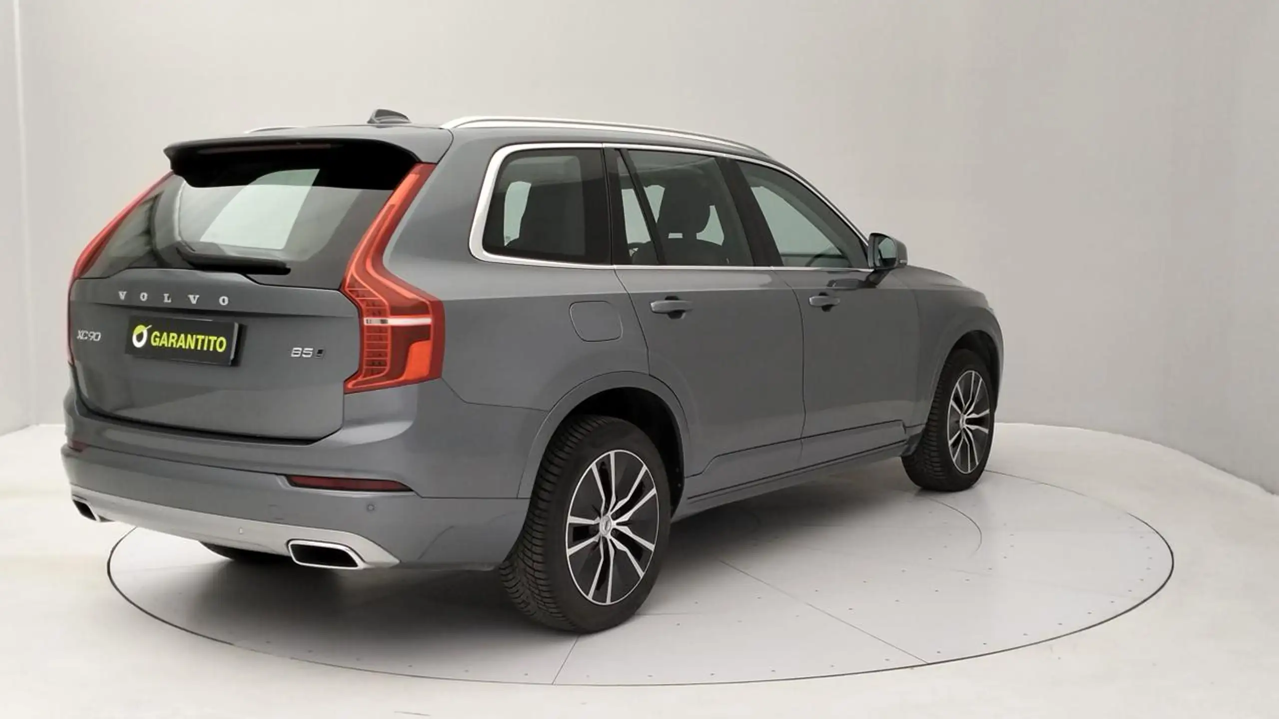 Volvo - XC90