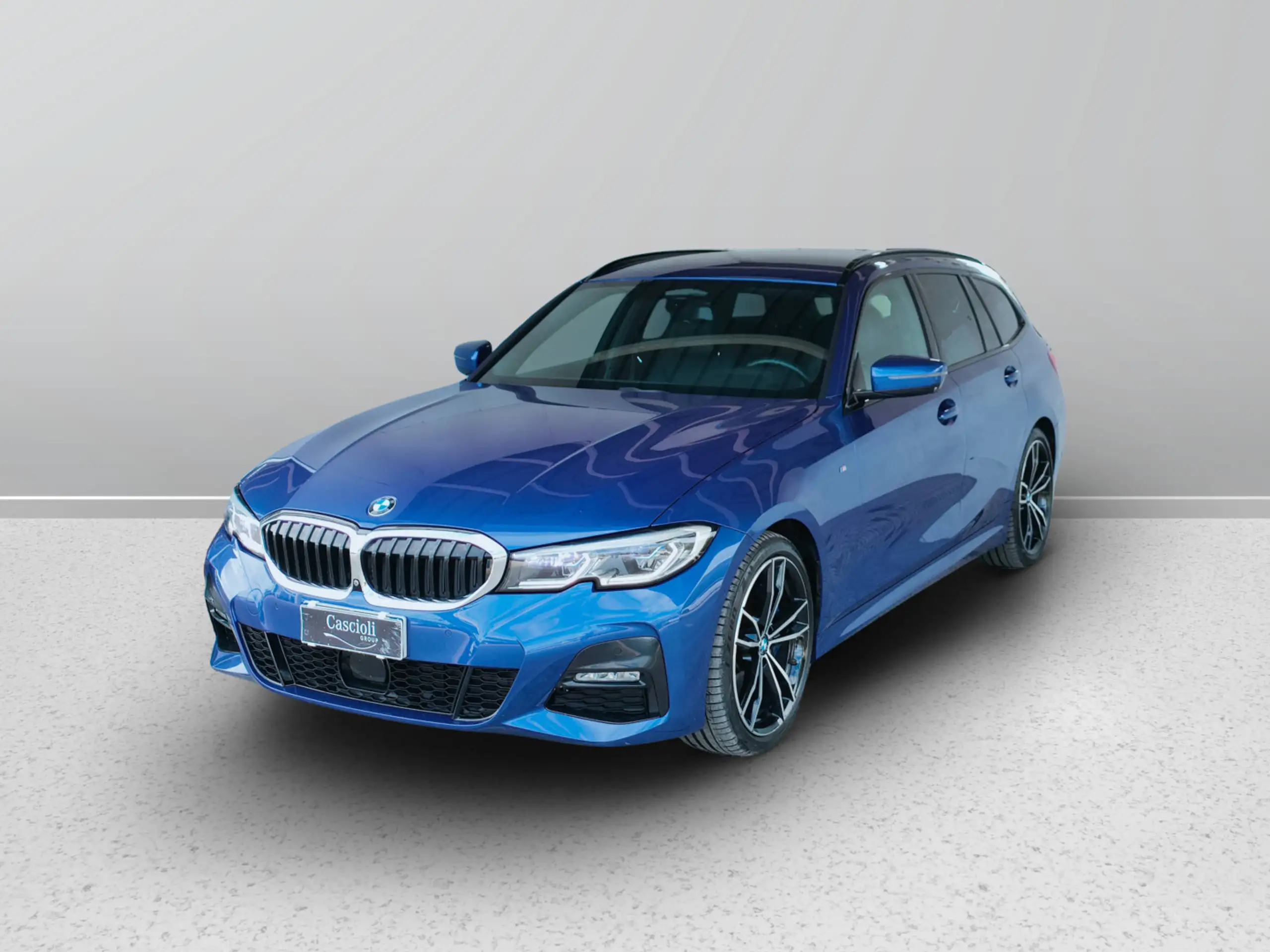 BMW 330 2019