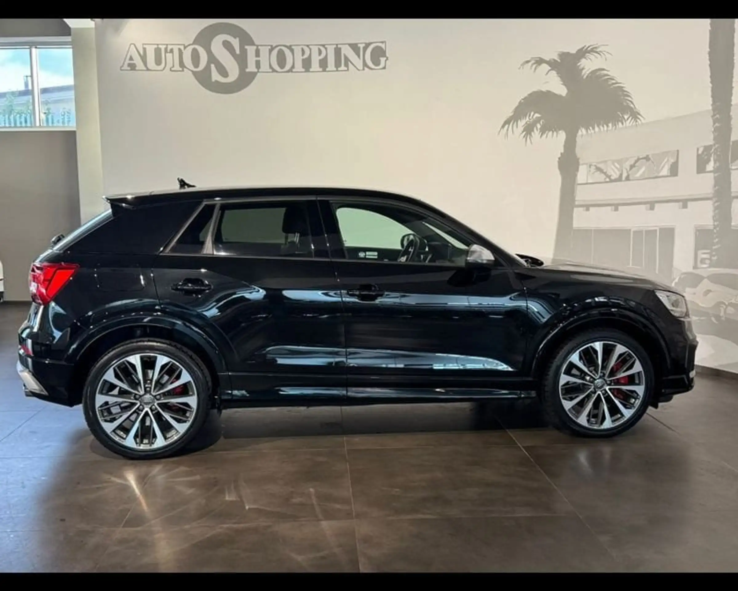 Audi - SQ2