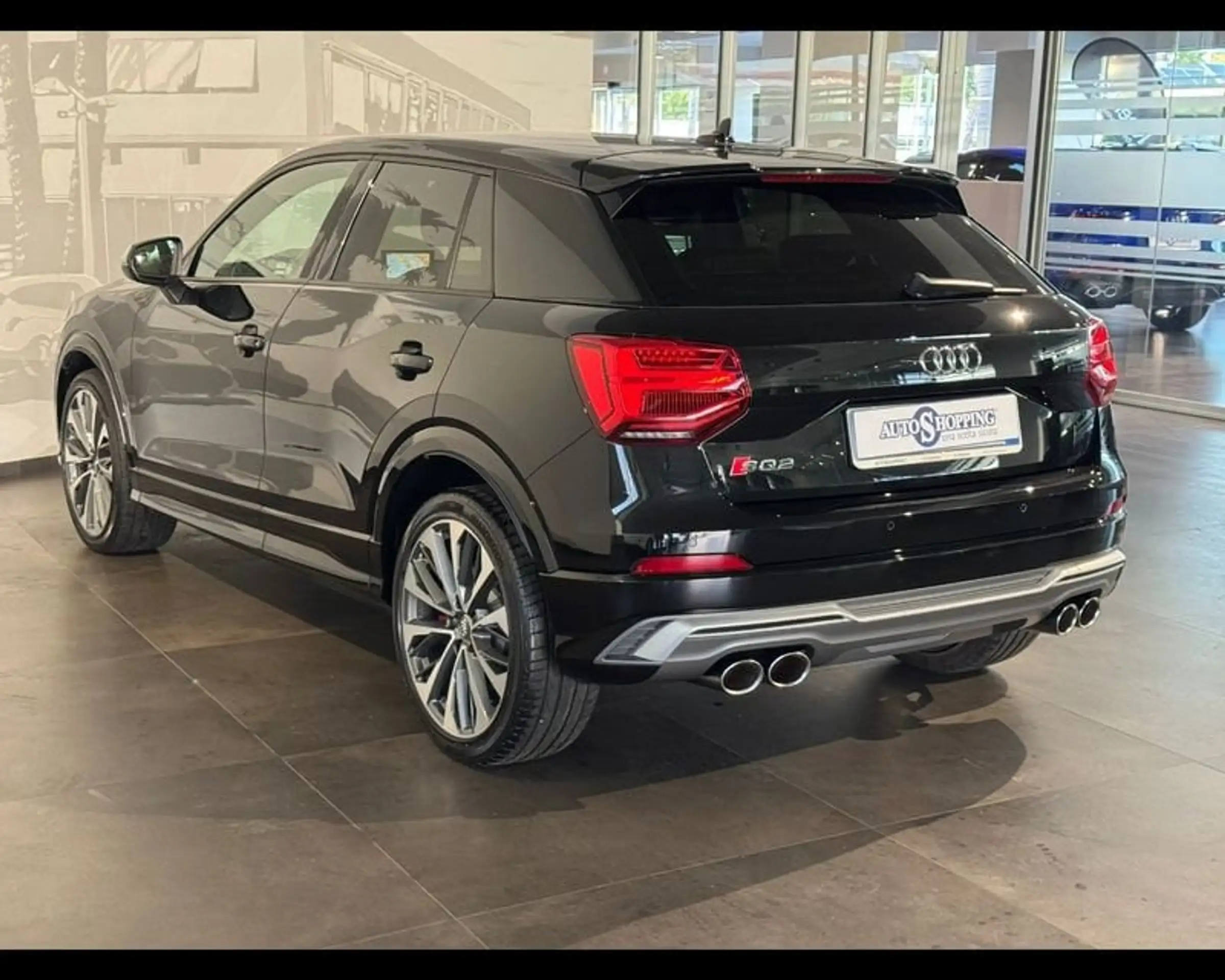 Audi - SQ2