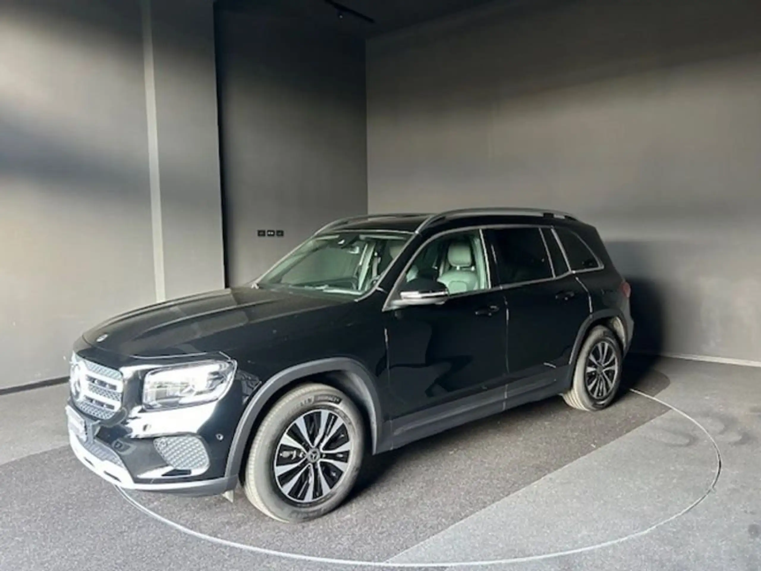 Mercedes-Benz GLB 180 2022