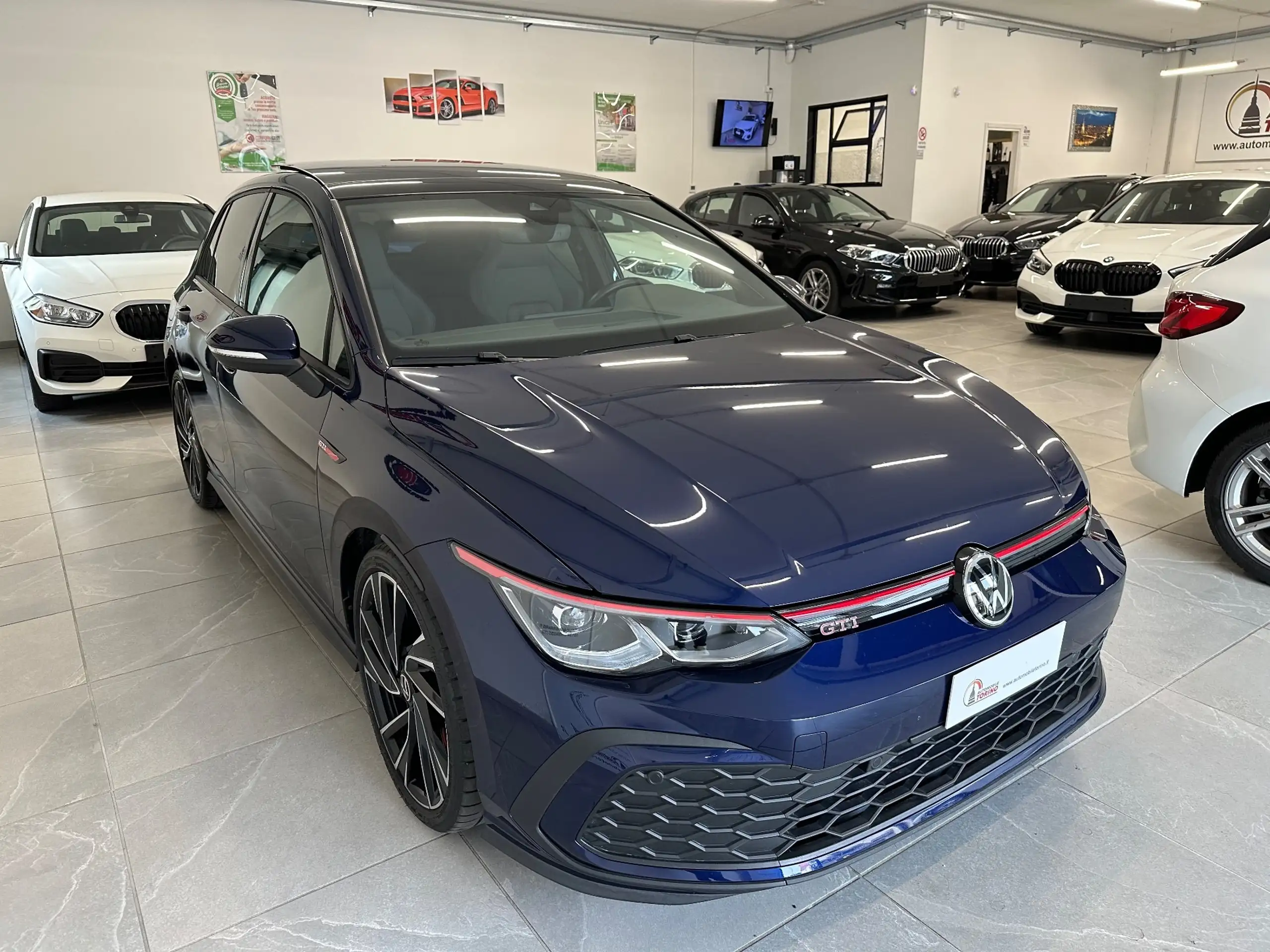 Volkswagen - Golf GTI