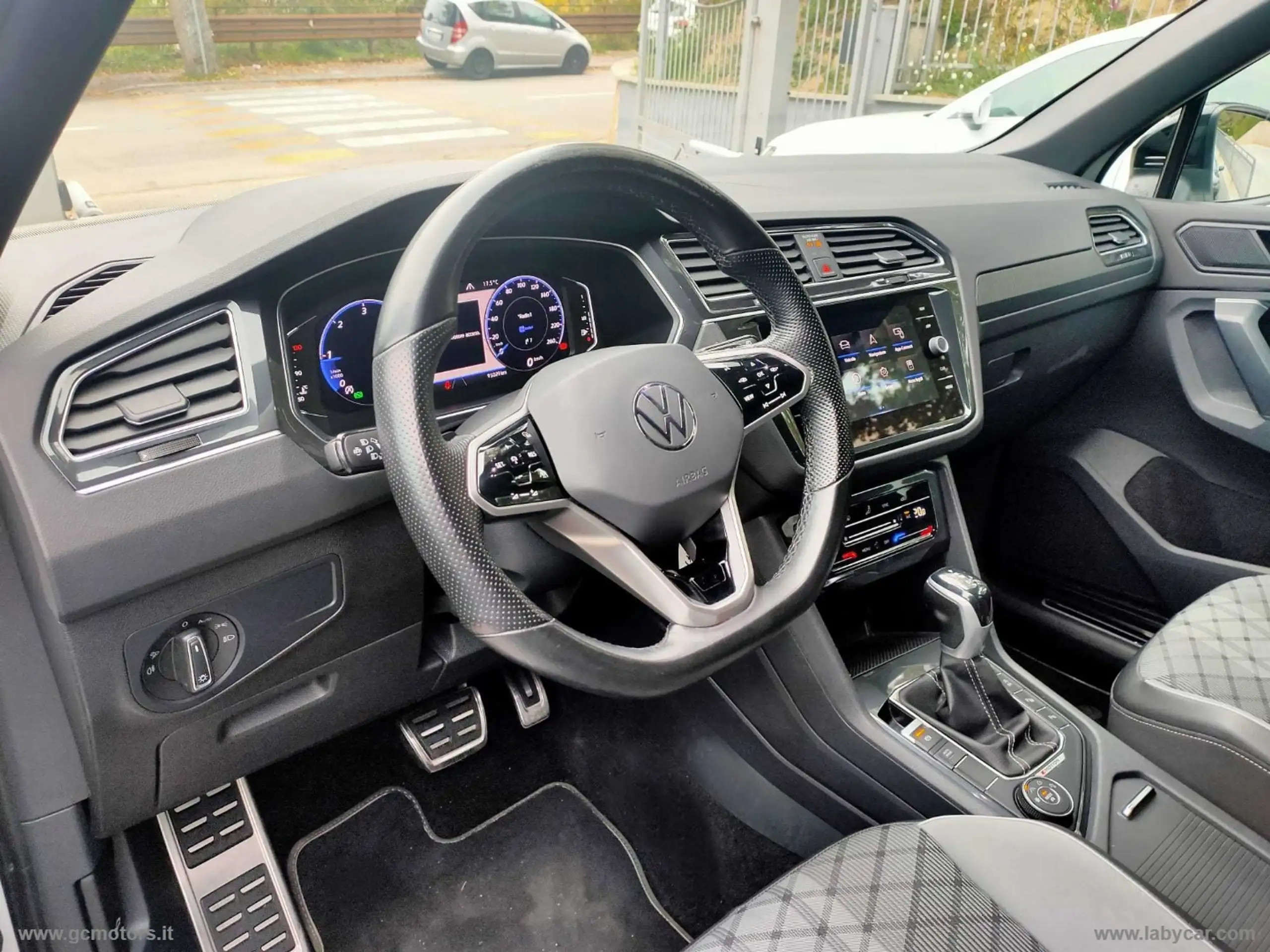 Volkswagen - Tiguan