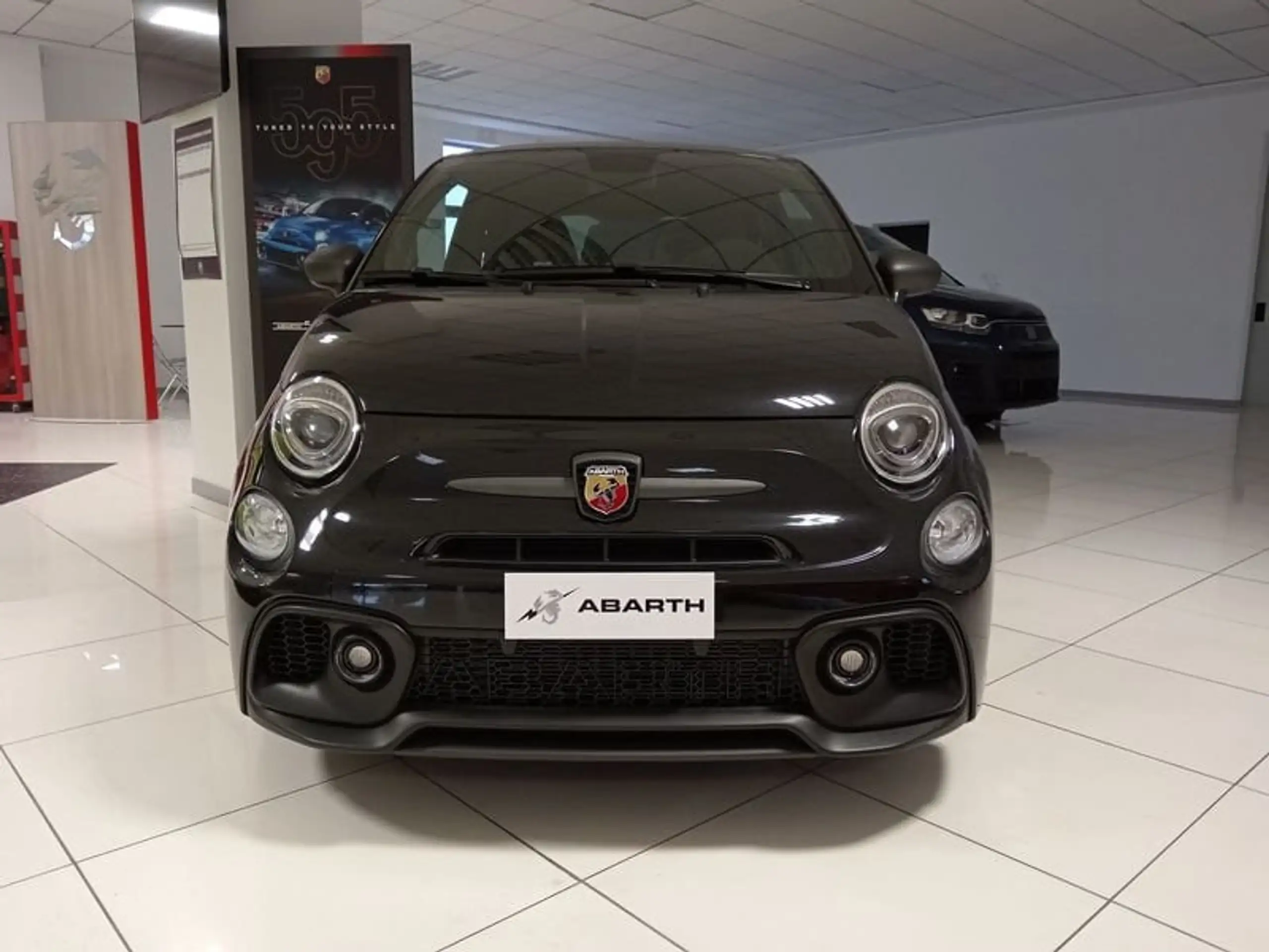 Abarth - 695