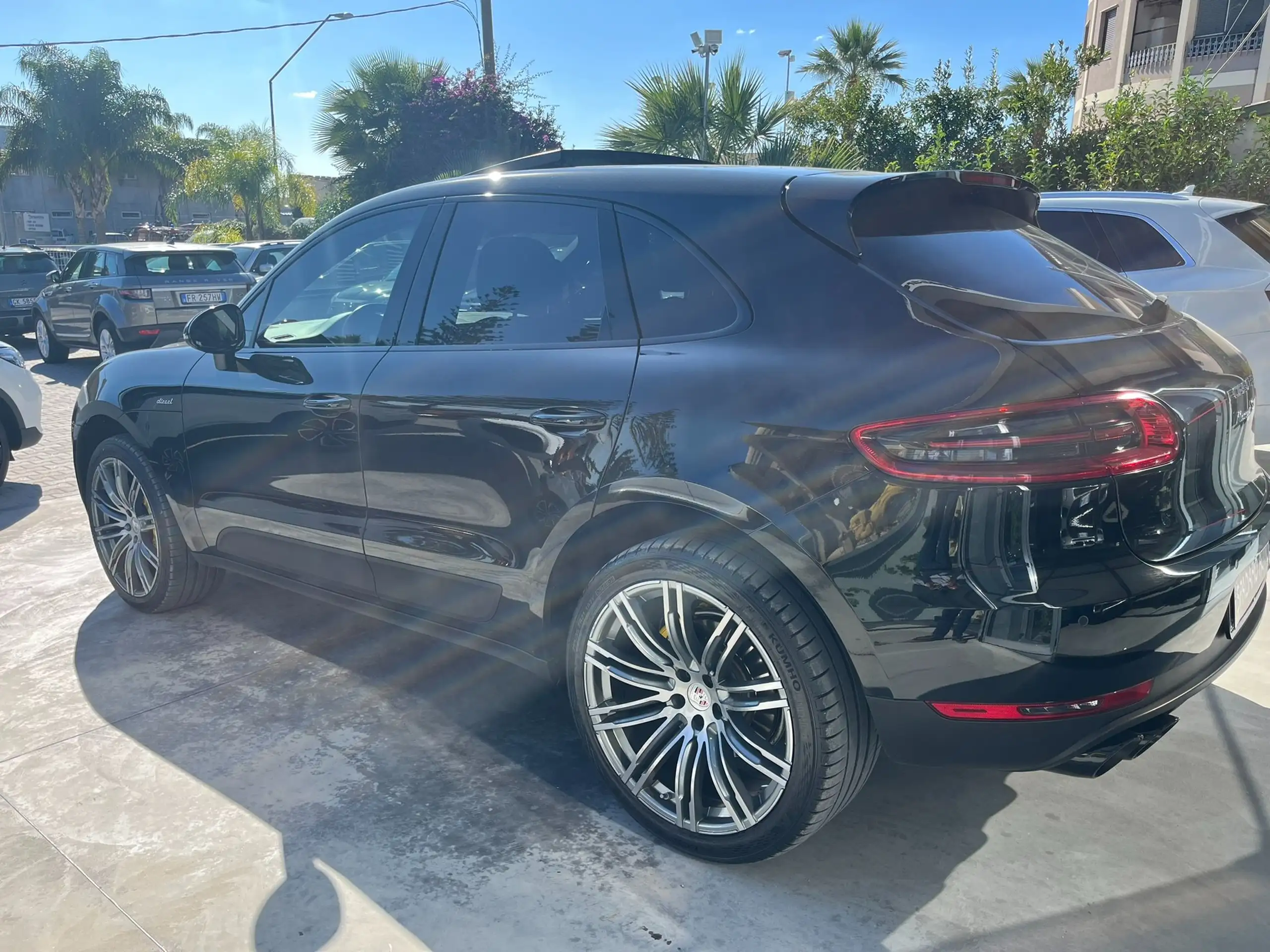 Porsche - Macan