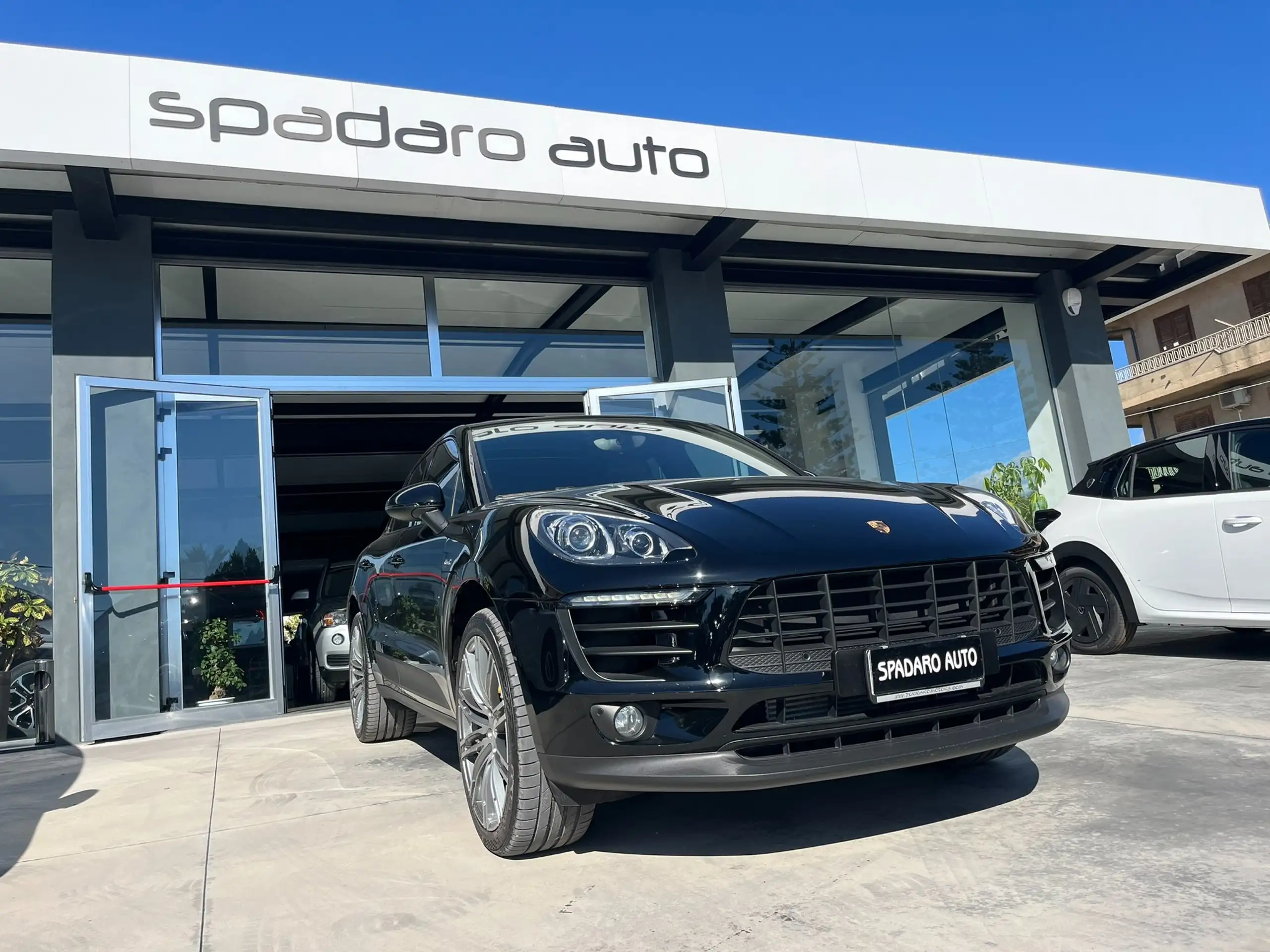 Porsche - Macan