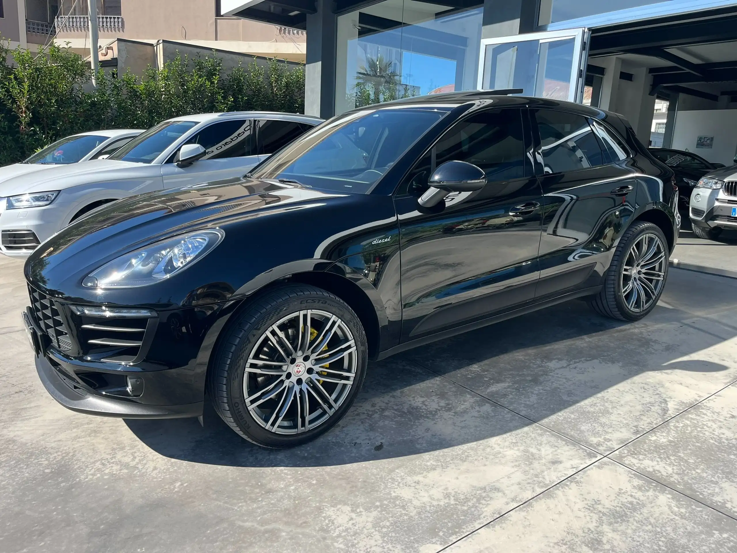 Porsche - Macan