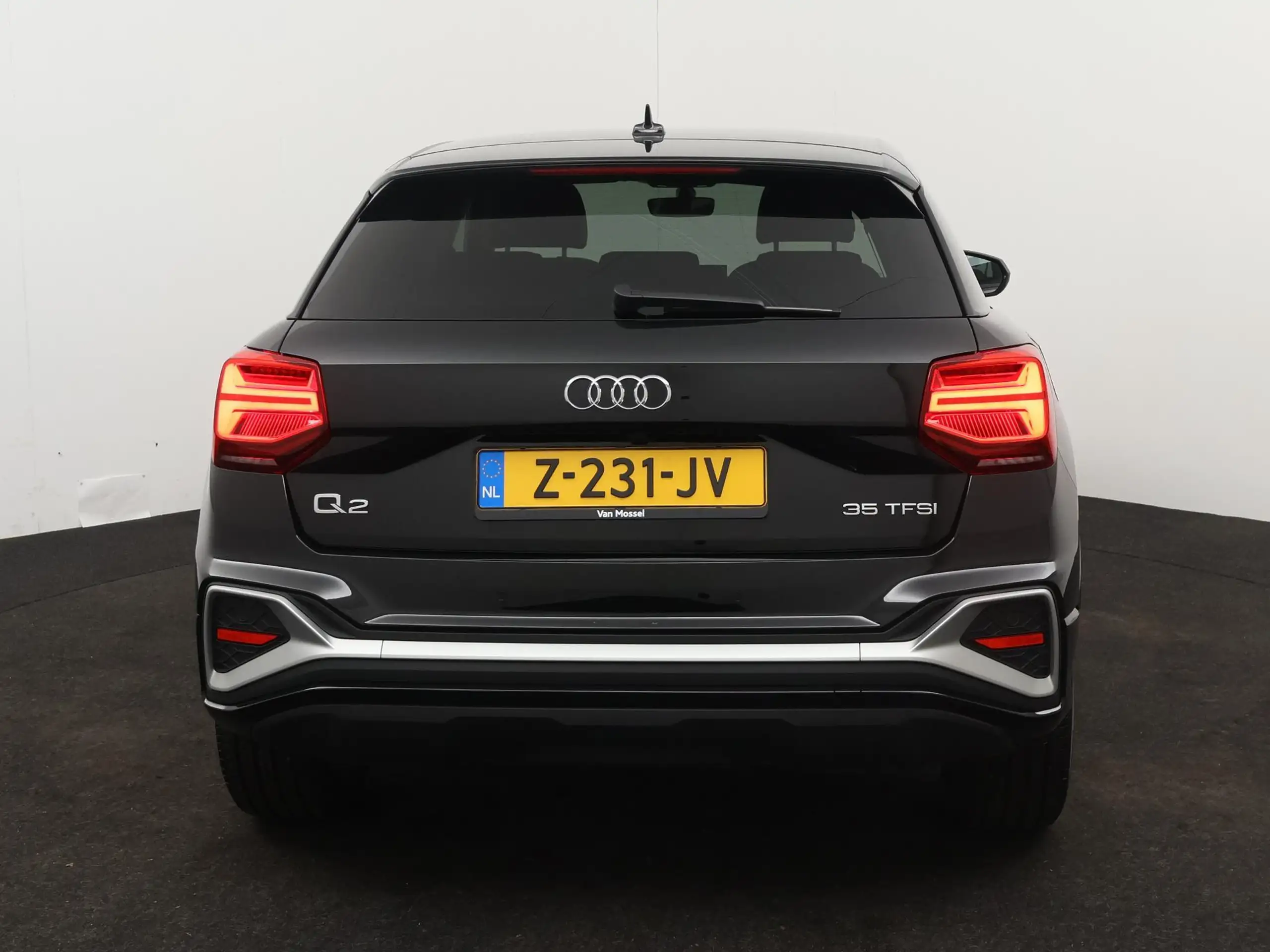 Audi - Q2