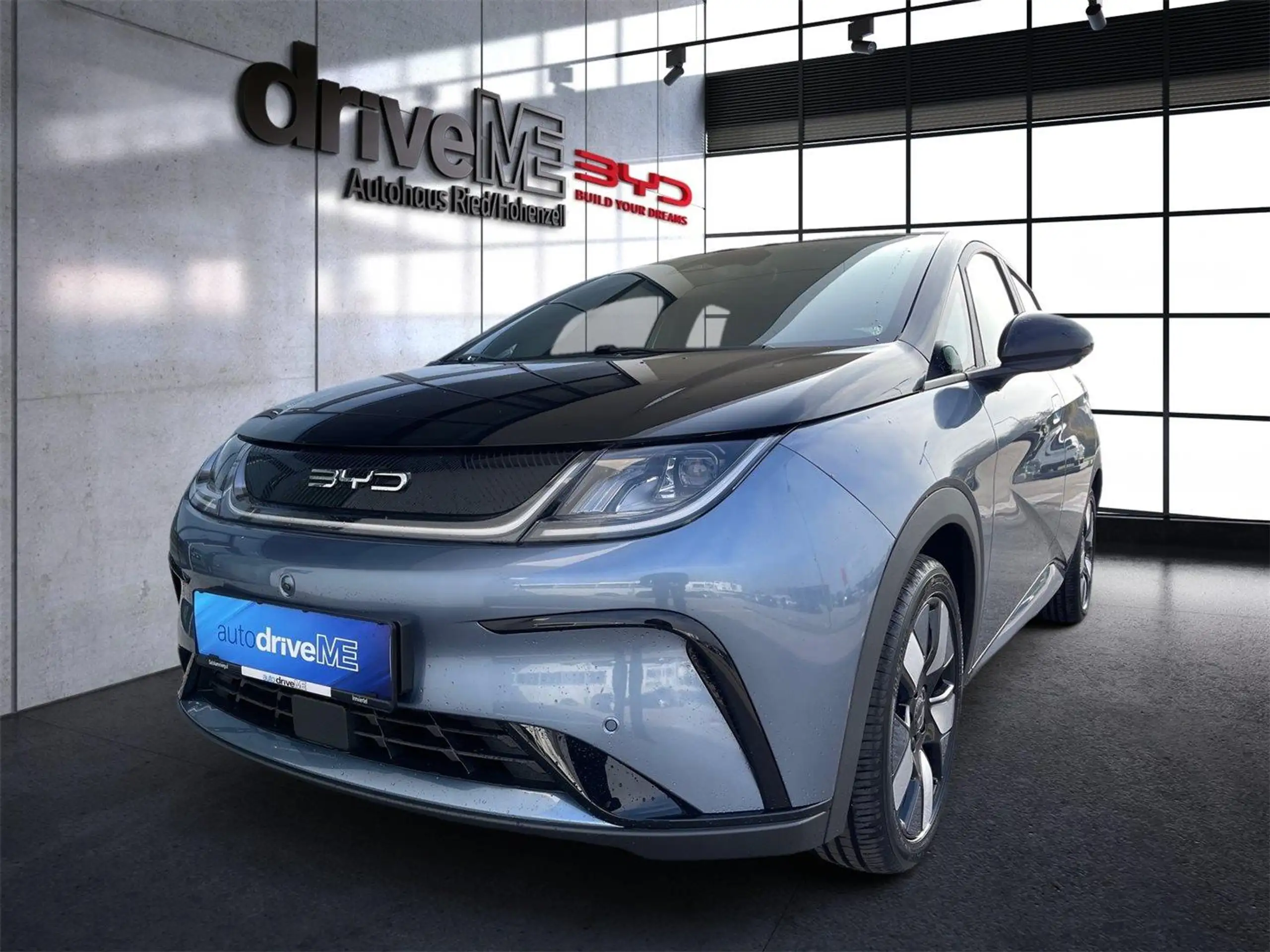 BYD Dolphin 2023