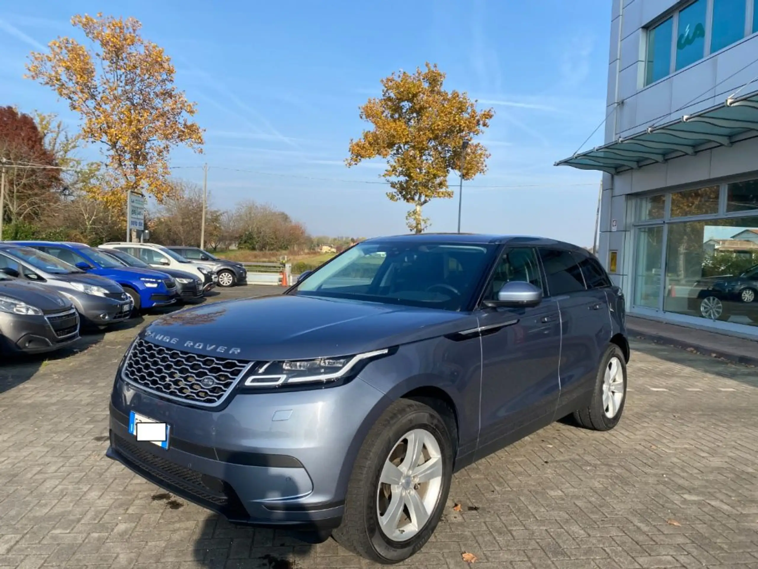 Land Rover - Range Rover Velar