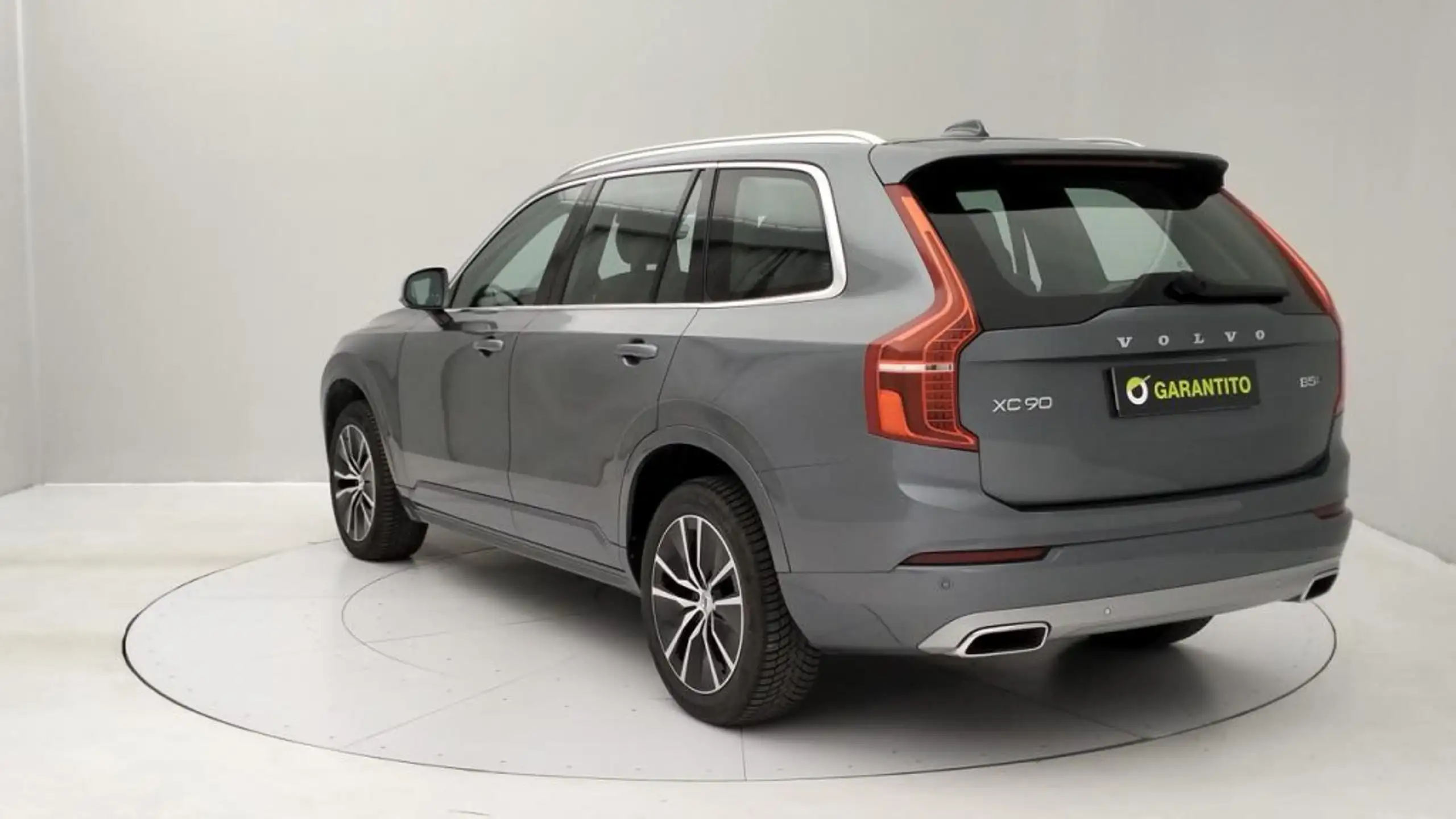 Volvo - XC90