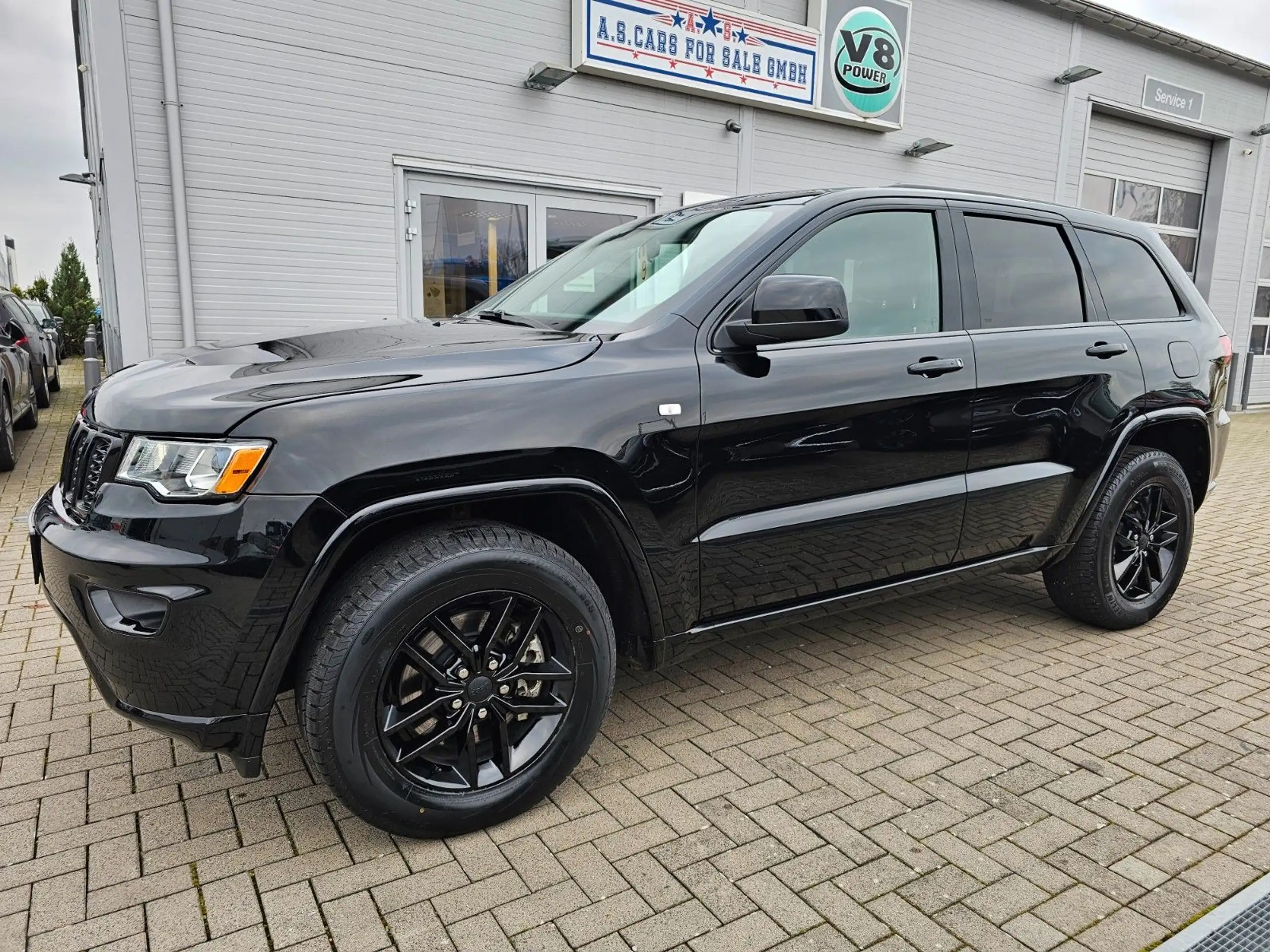 Jeep - Grand Cherokee