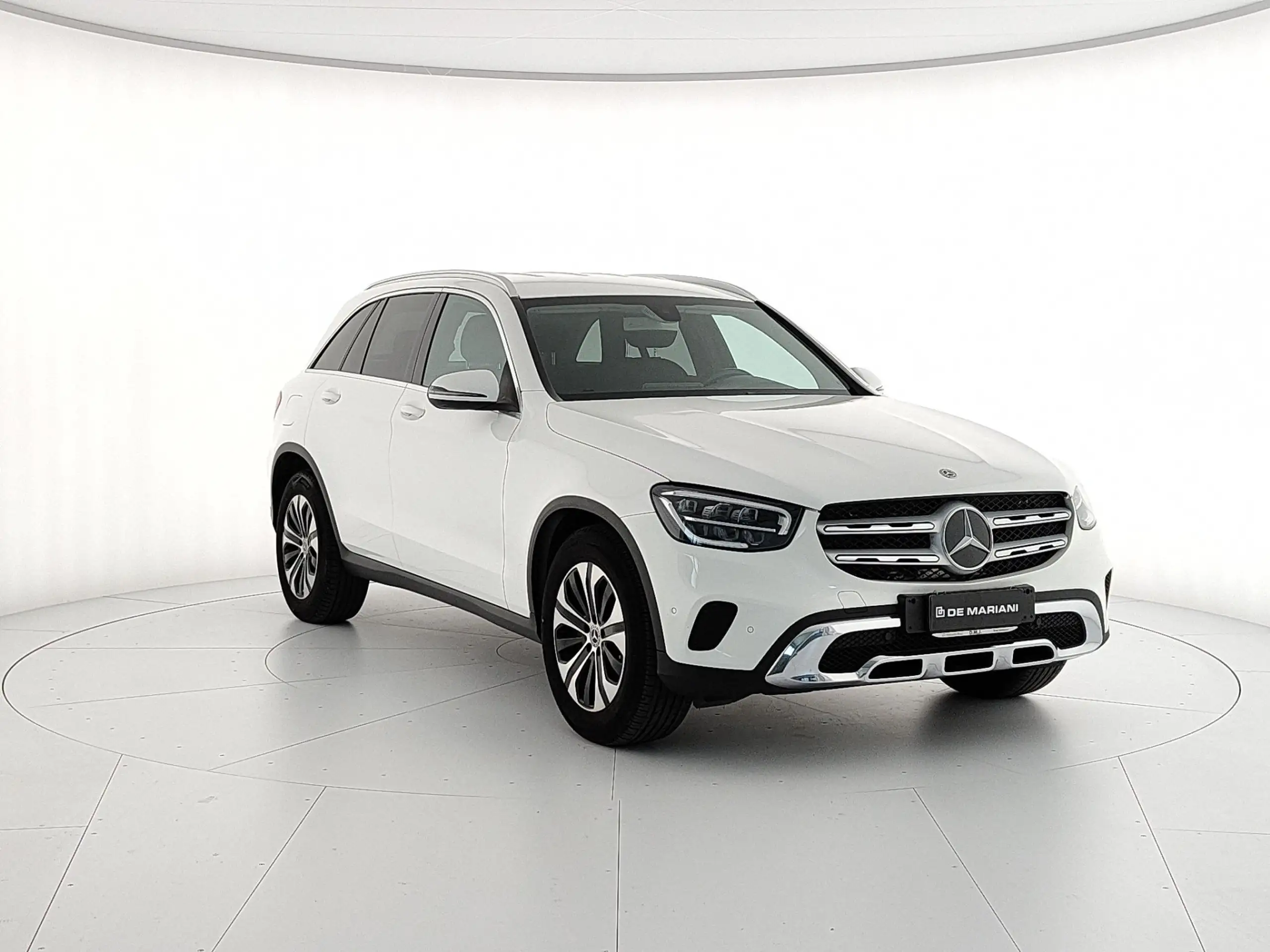 Mercedes-Benz - GLC 200