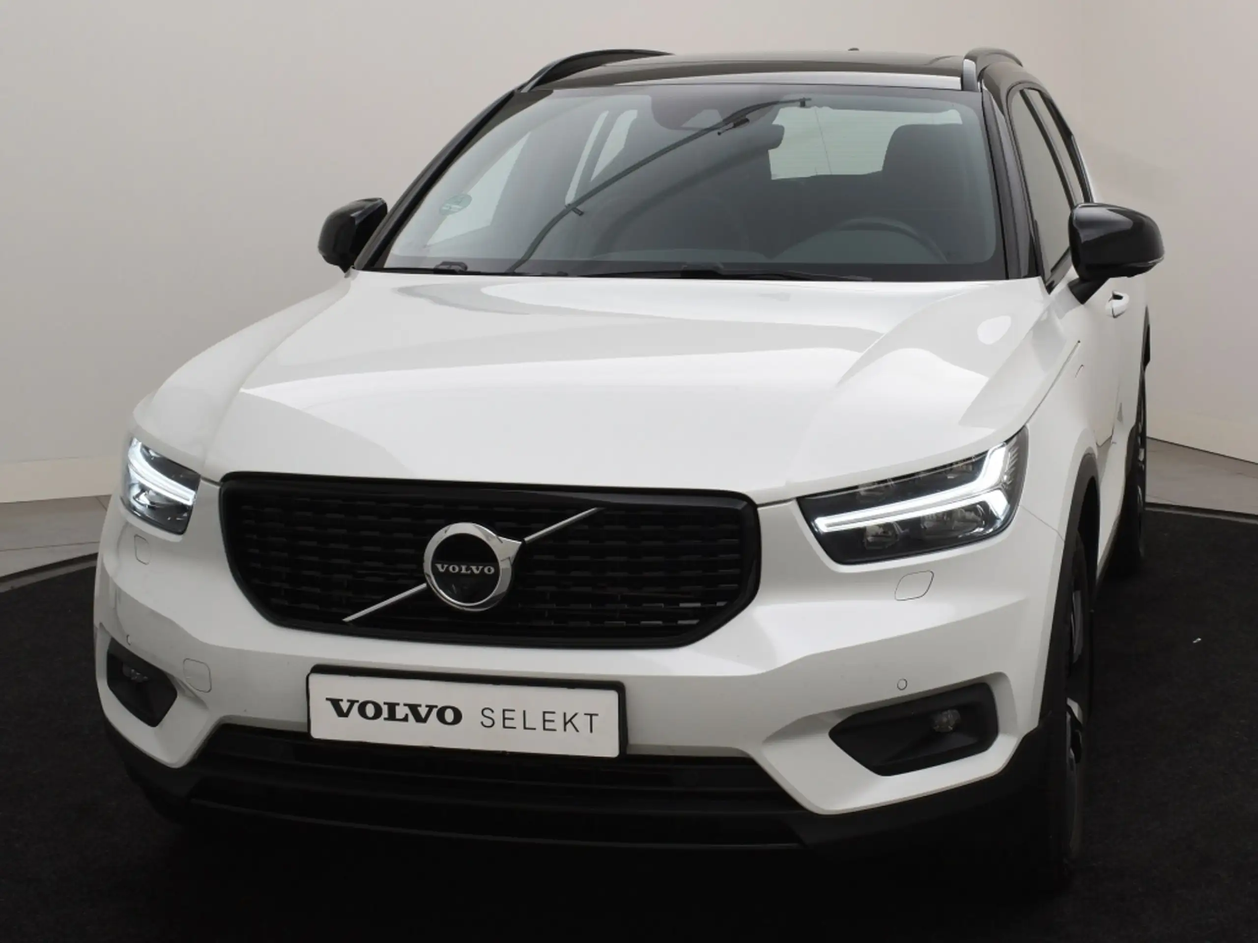 Volvo - XC40