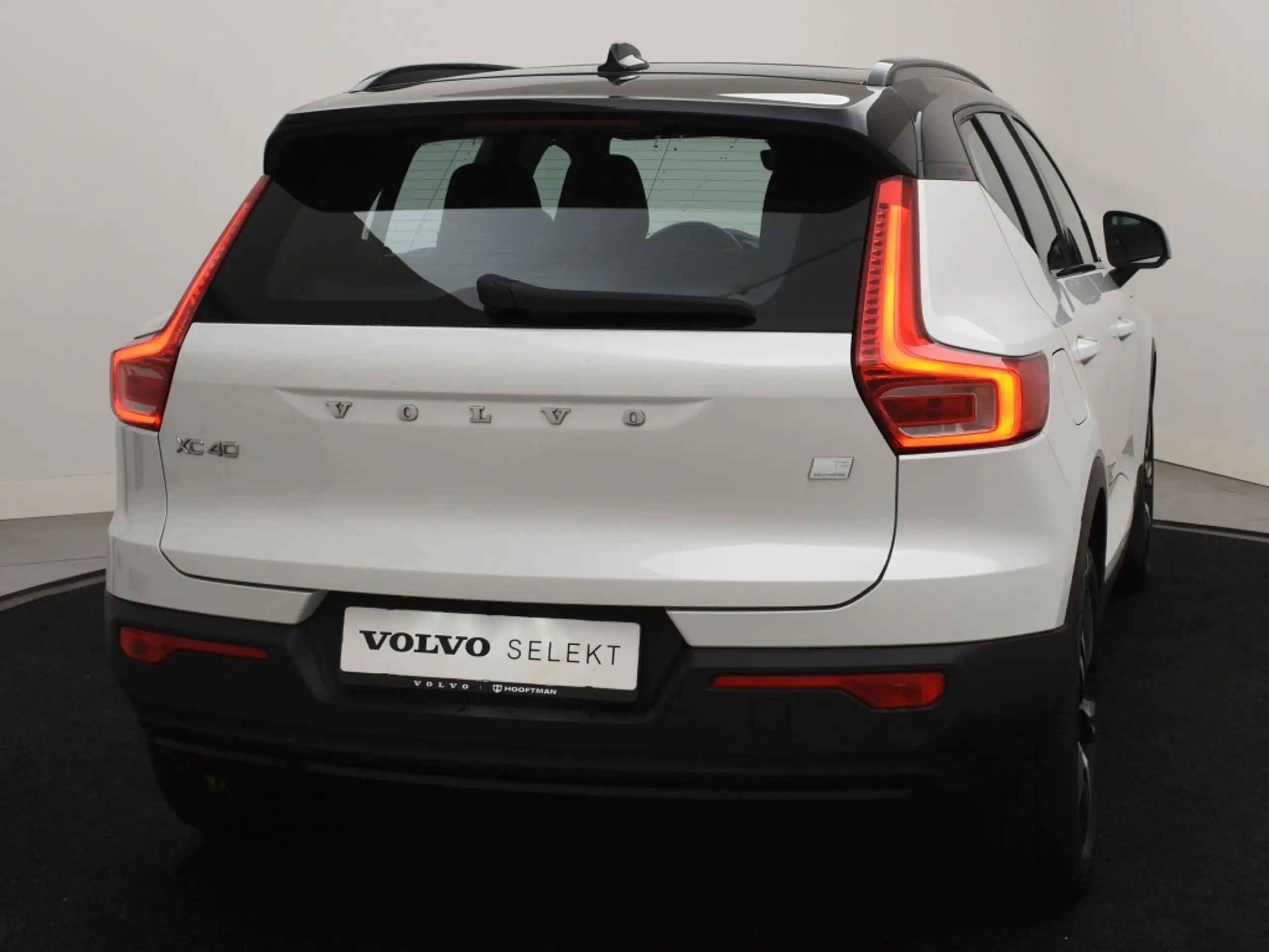 Volvo - XC40