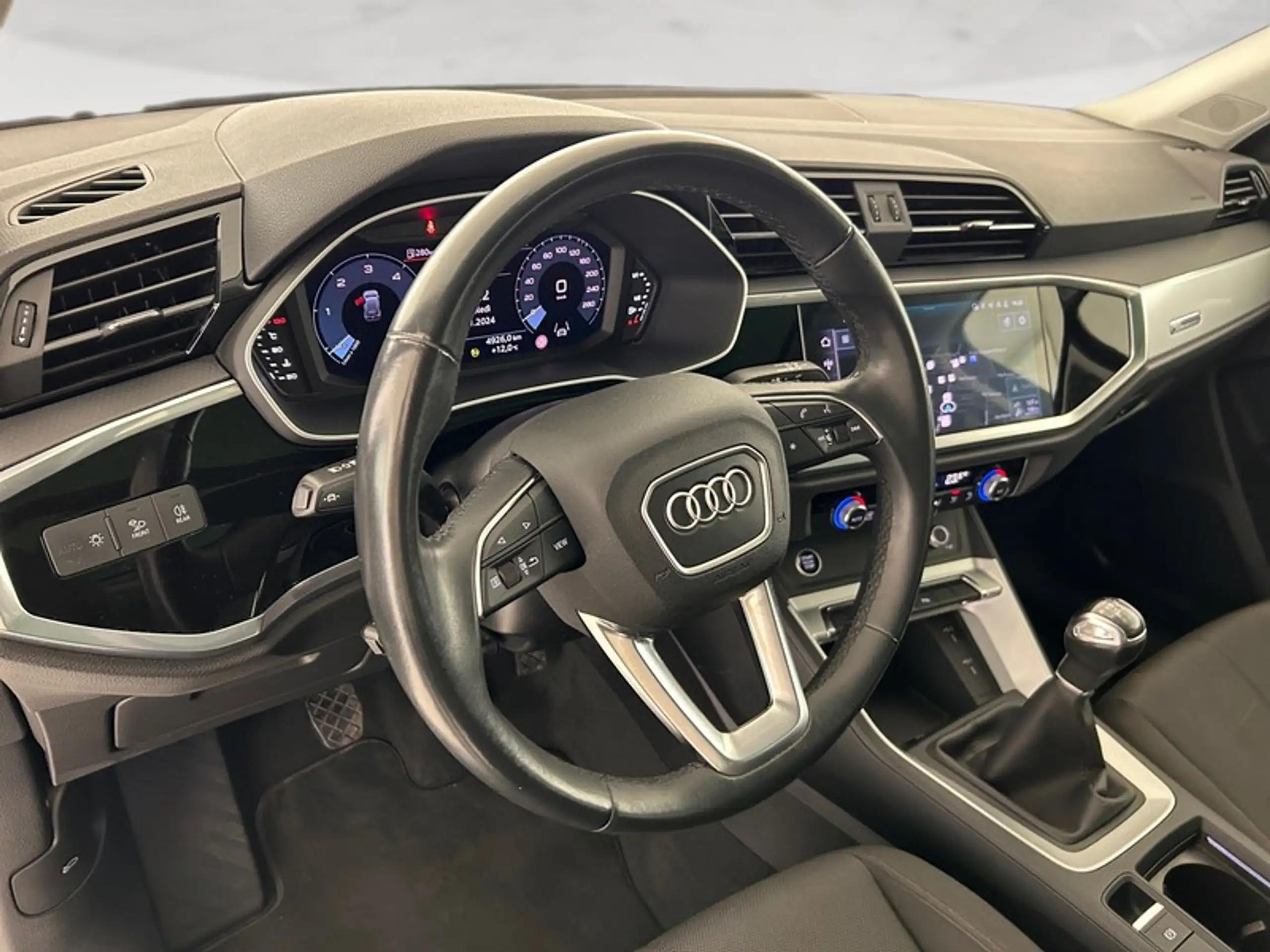 Audi - Q3