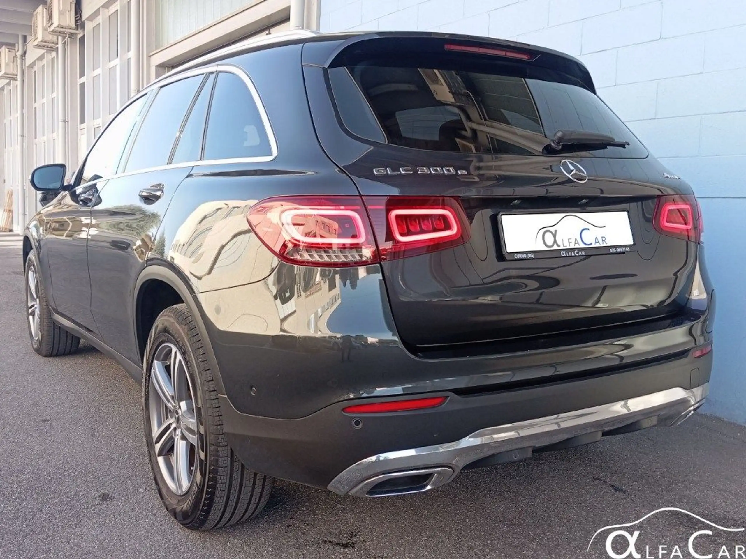 Mercedes-Benz - GLC 300