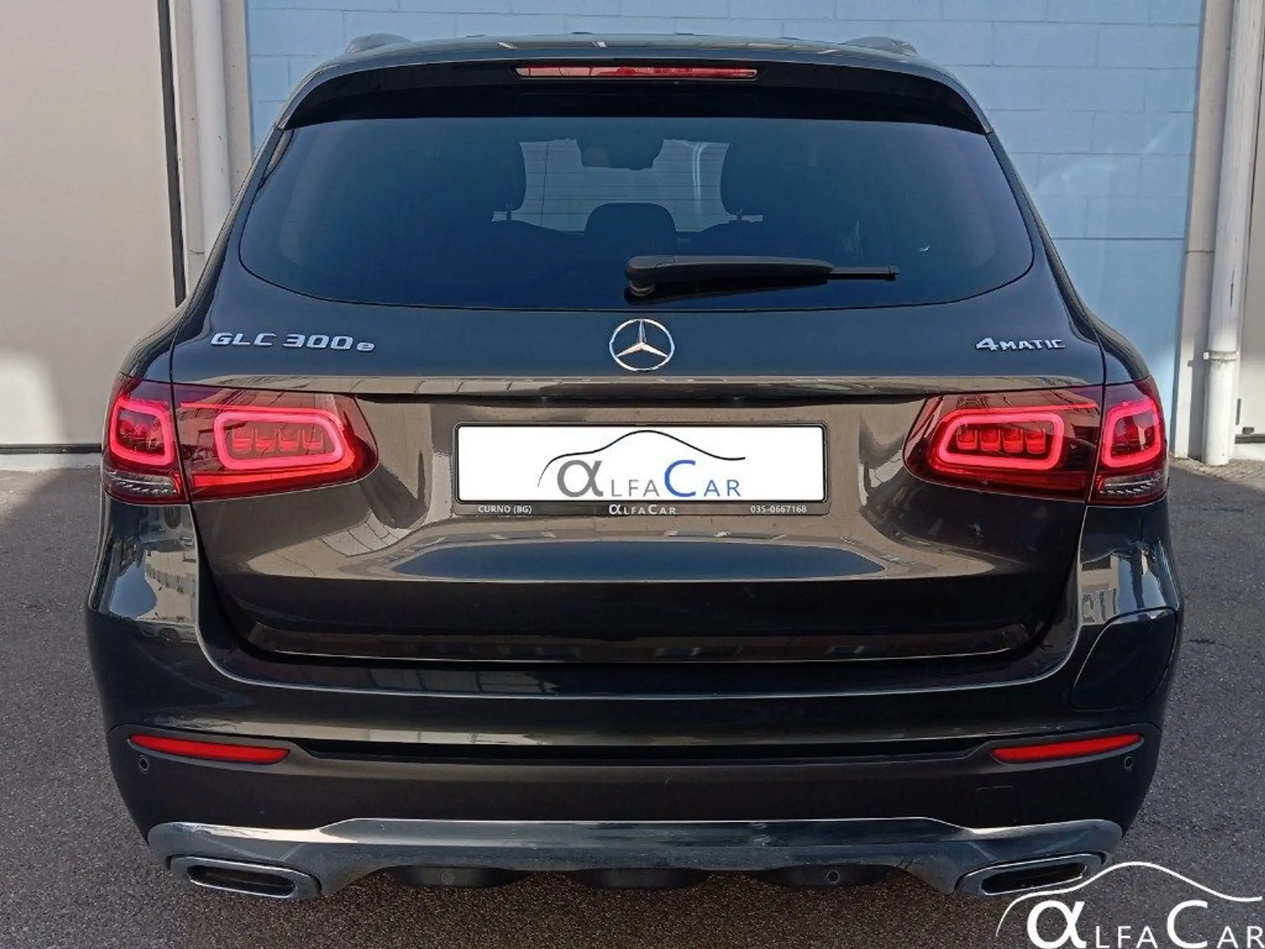 Mercedes-Benz - GLC 300