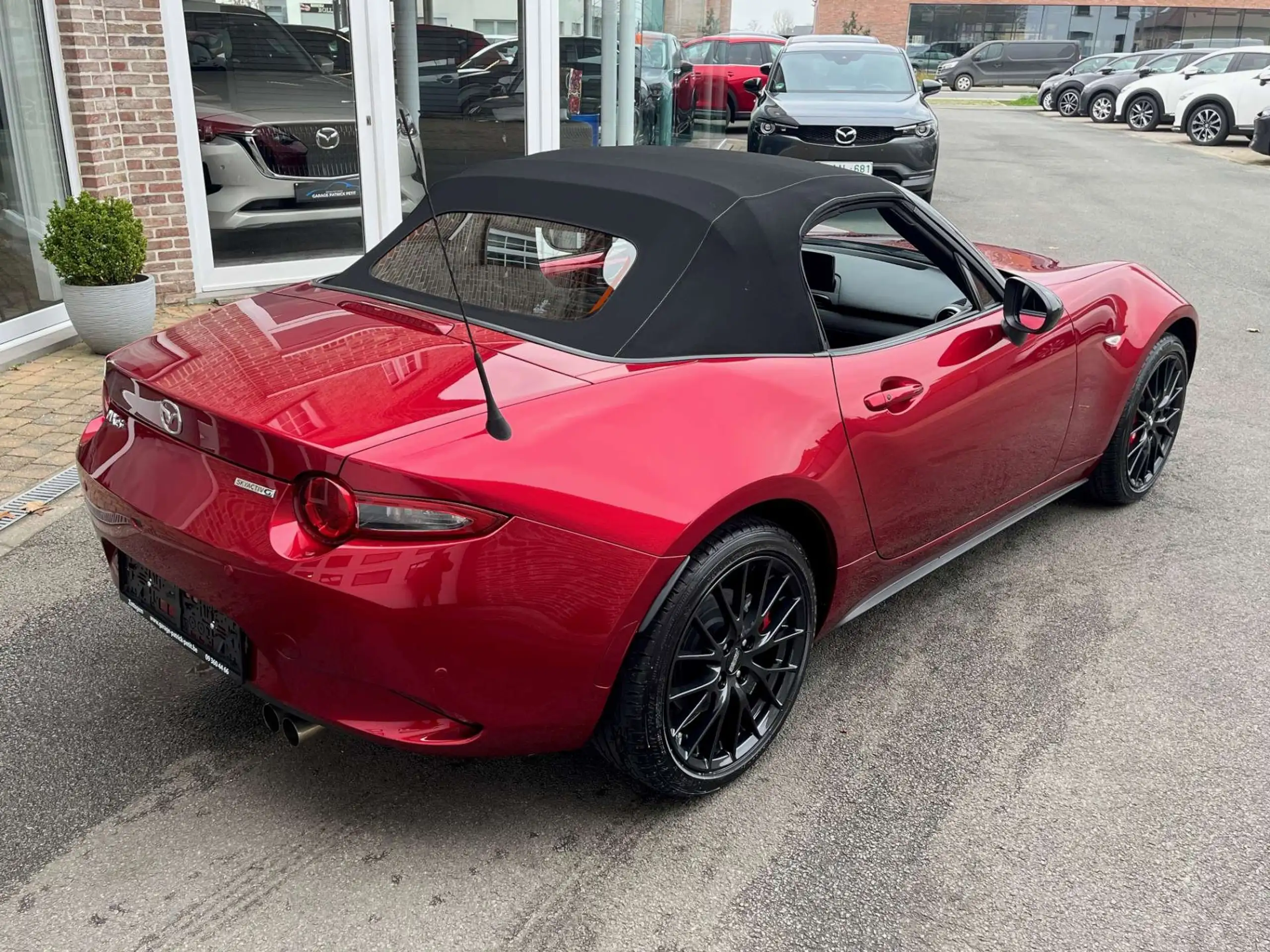 Mazda - MX-5