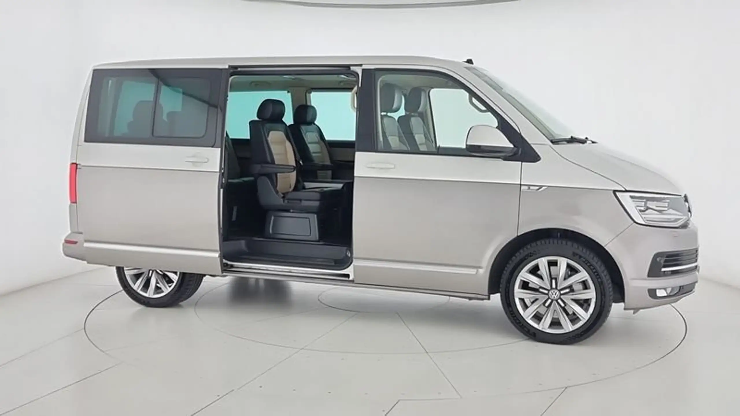 Volkswagen - T6 Multivan