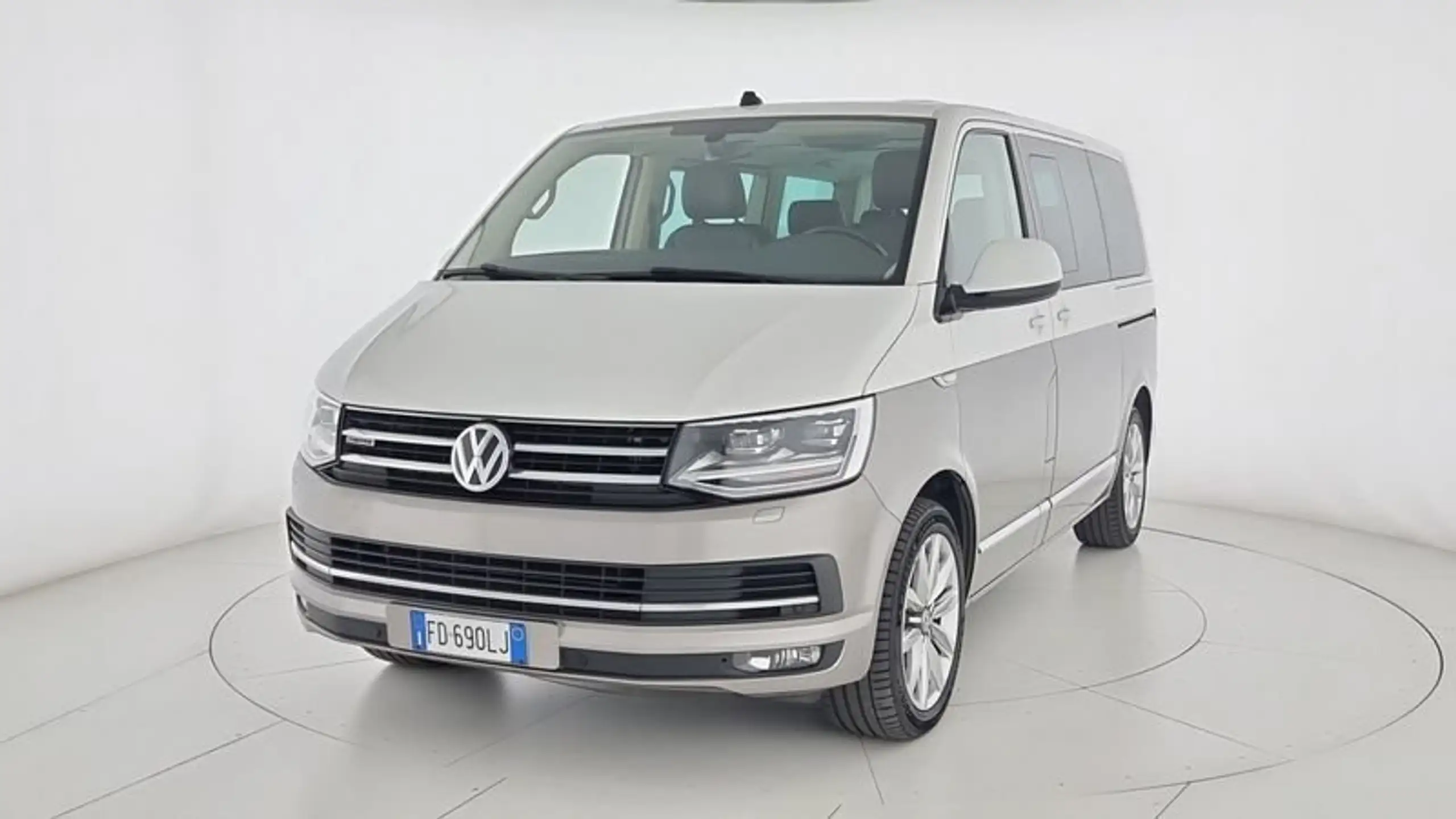 Volkswagen T6 Multivan 2016