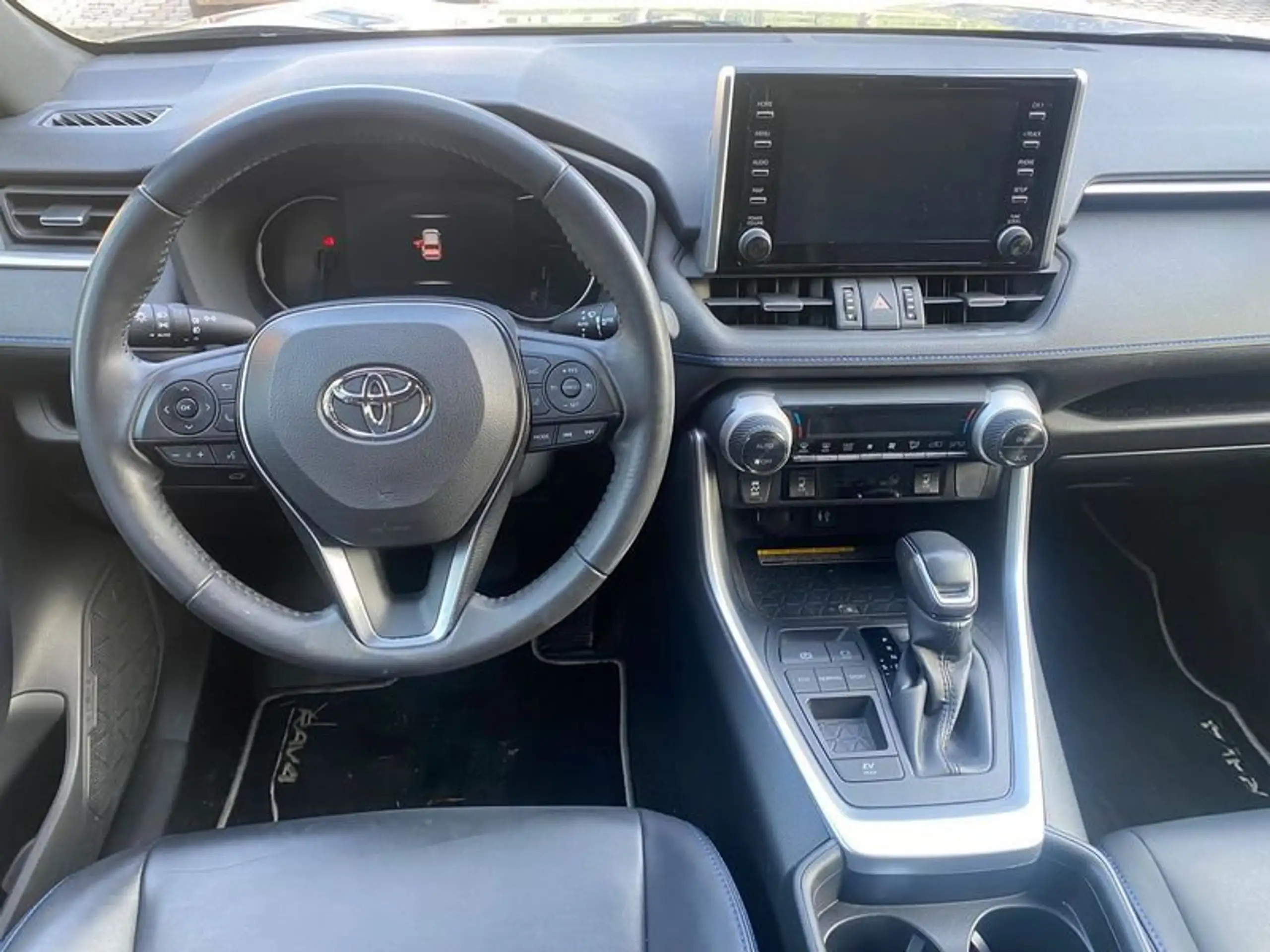 Toyota - RAV 4