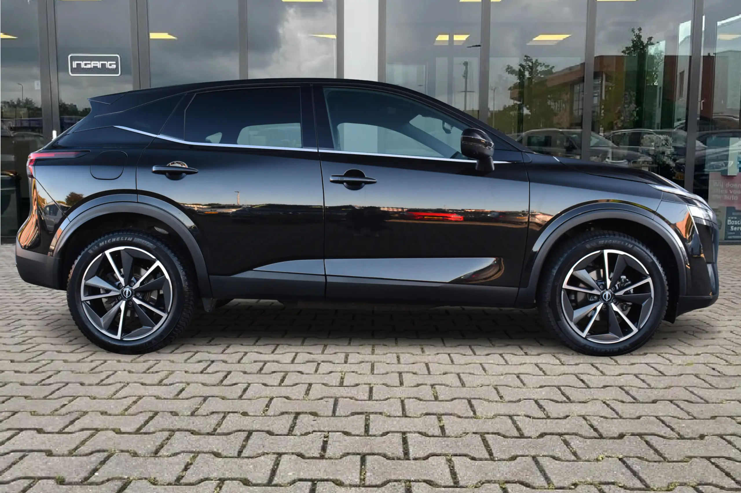 Nissan - Qashqai