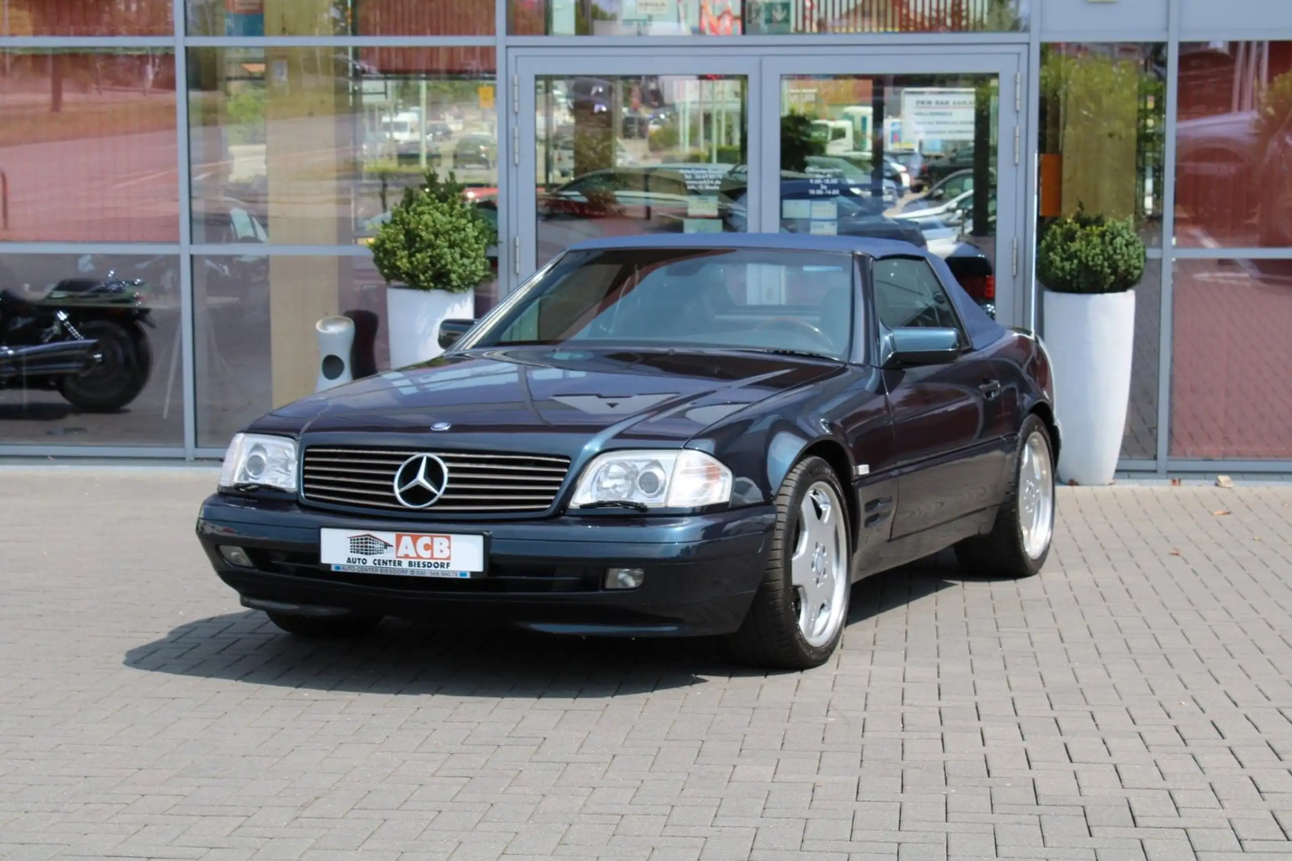 Mercedes-Benz - SL 500