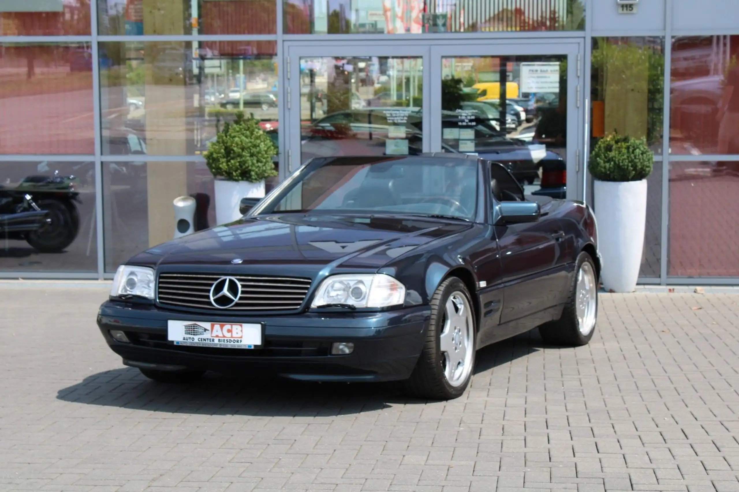 Mercedes-Benz - SL 500