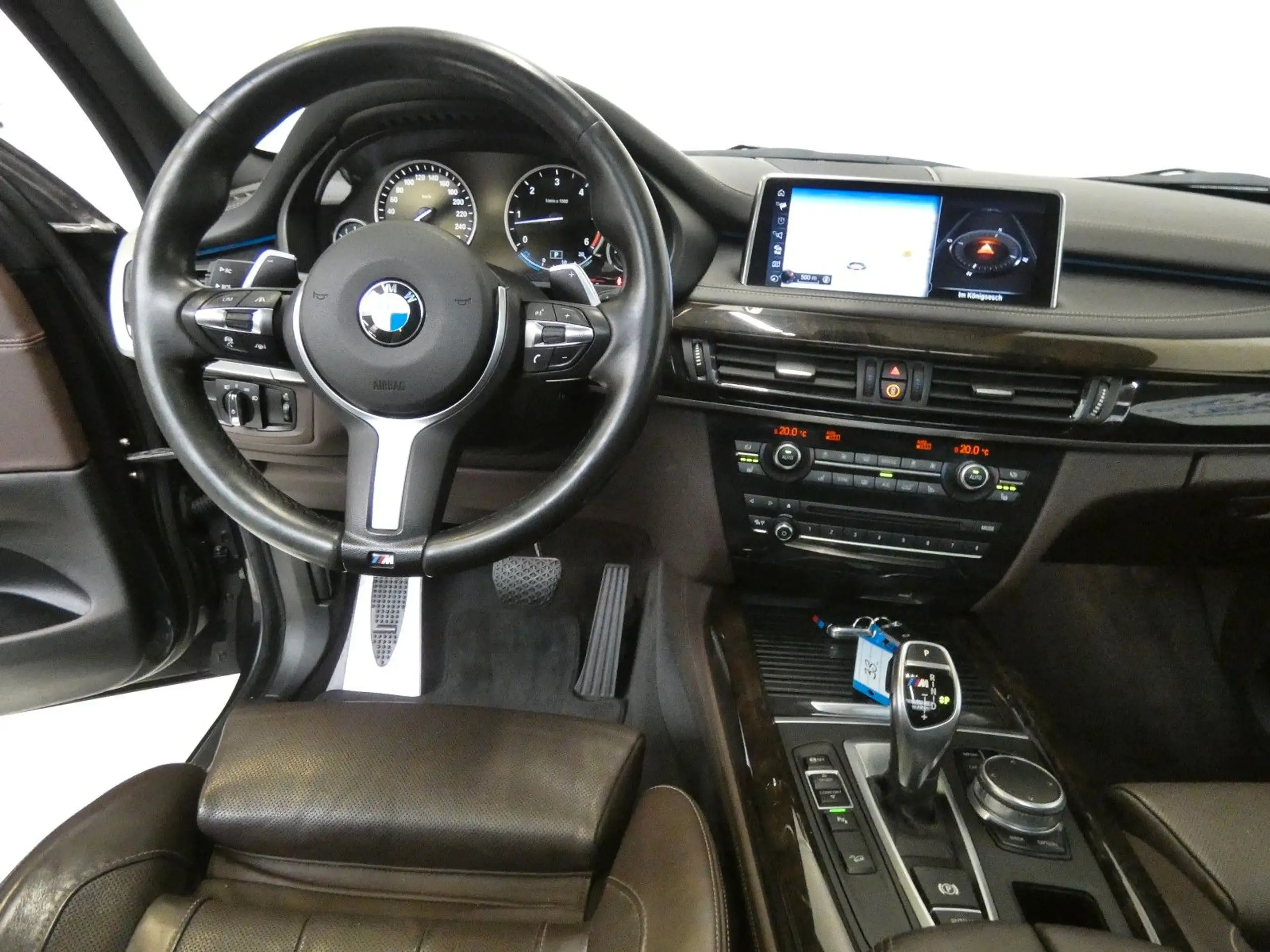 BMW - X5 M